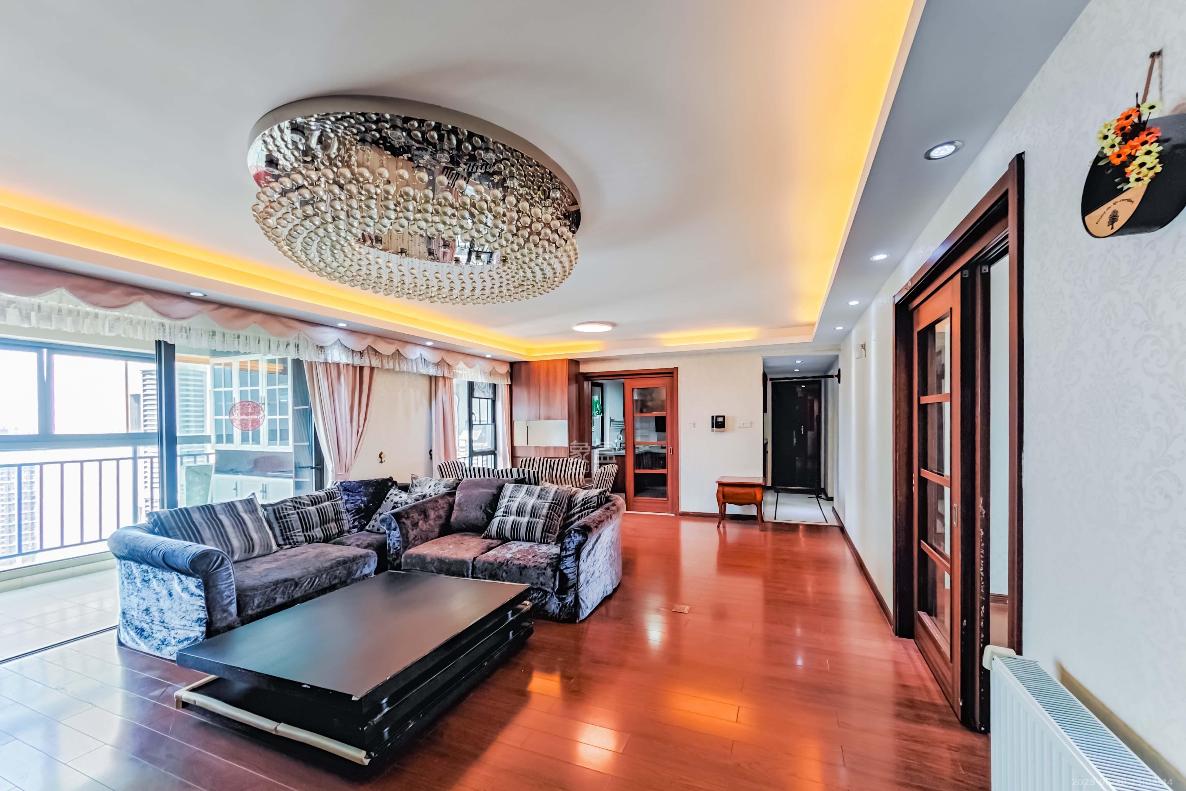 万科金域华府三四期  4室2厅2卫    122.0万 万科金域华府三四期  4室2厅2卫    122.0万