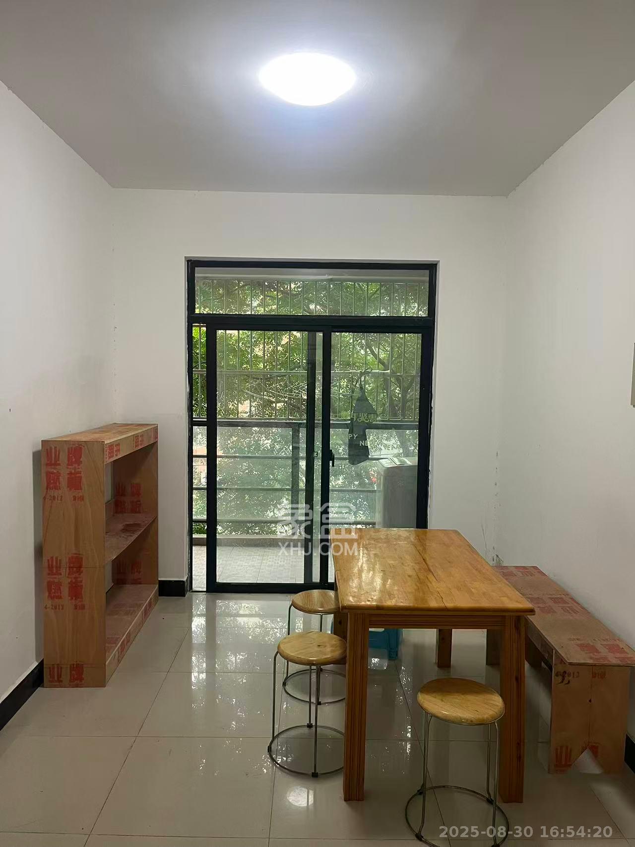 鑫远湘府华城 4室2厅2卫 2800.0元/月 鑫远湘府华城 4室2厅2卫 2800.0元/月室内图