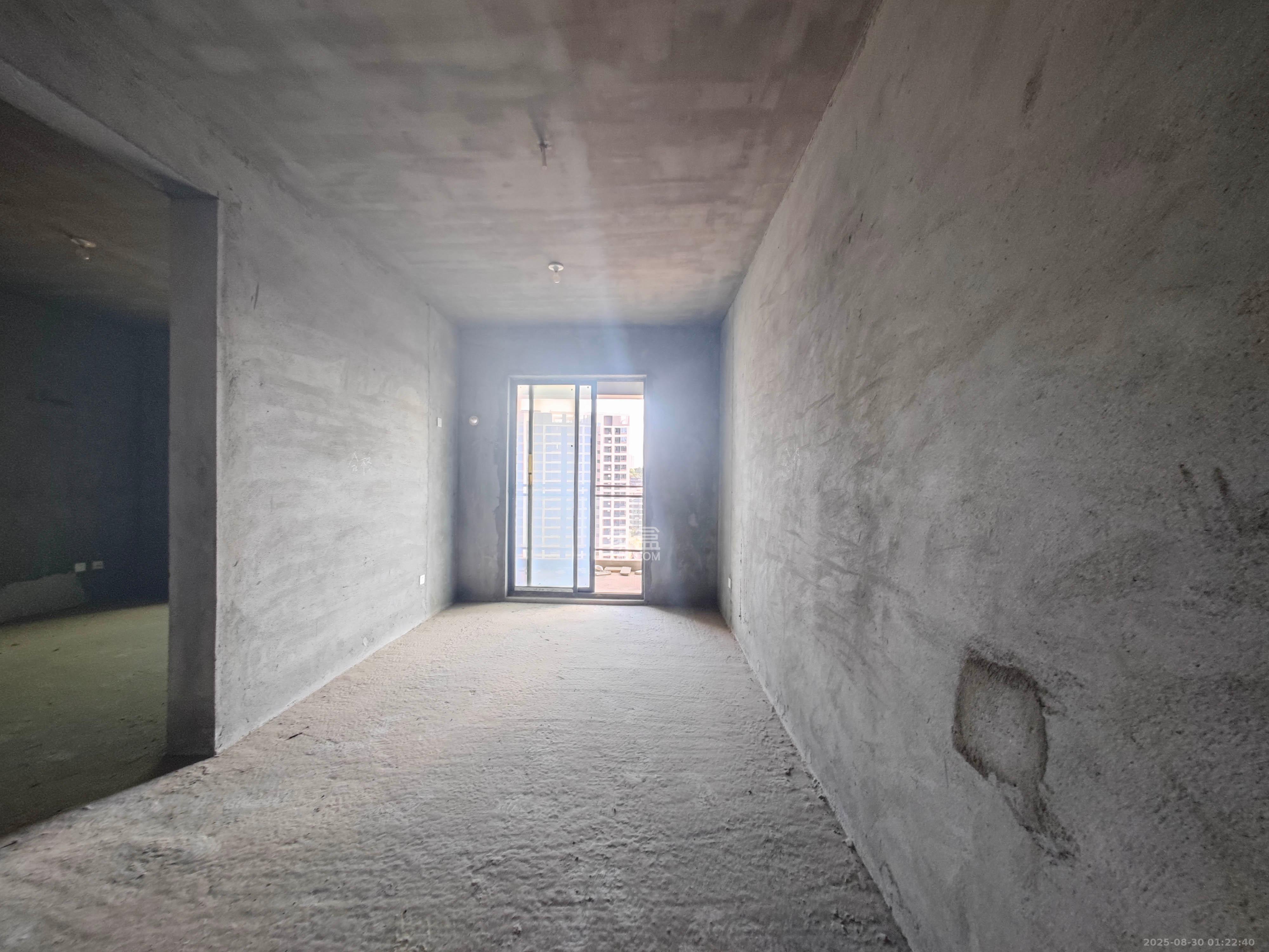 森林城  4室2厅2卫    163.0万 森林城  4室2厅2卫    163.0万卧室