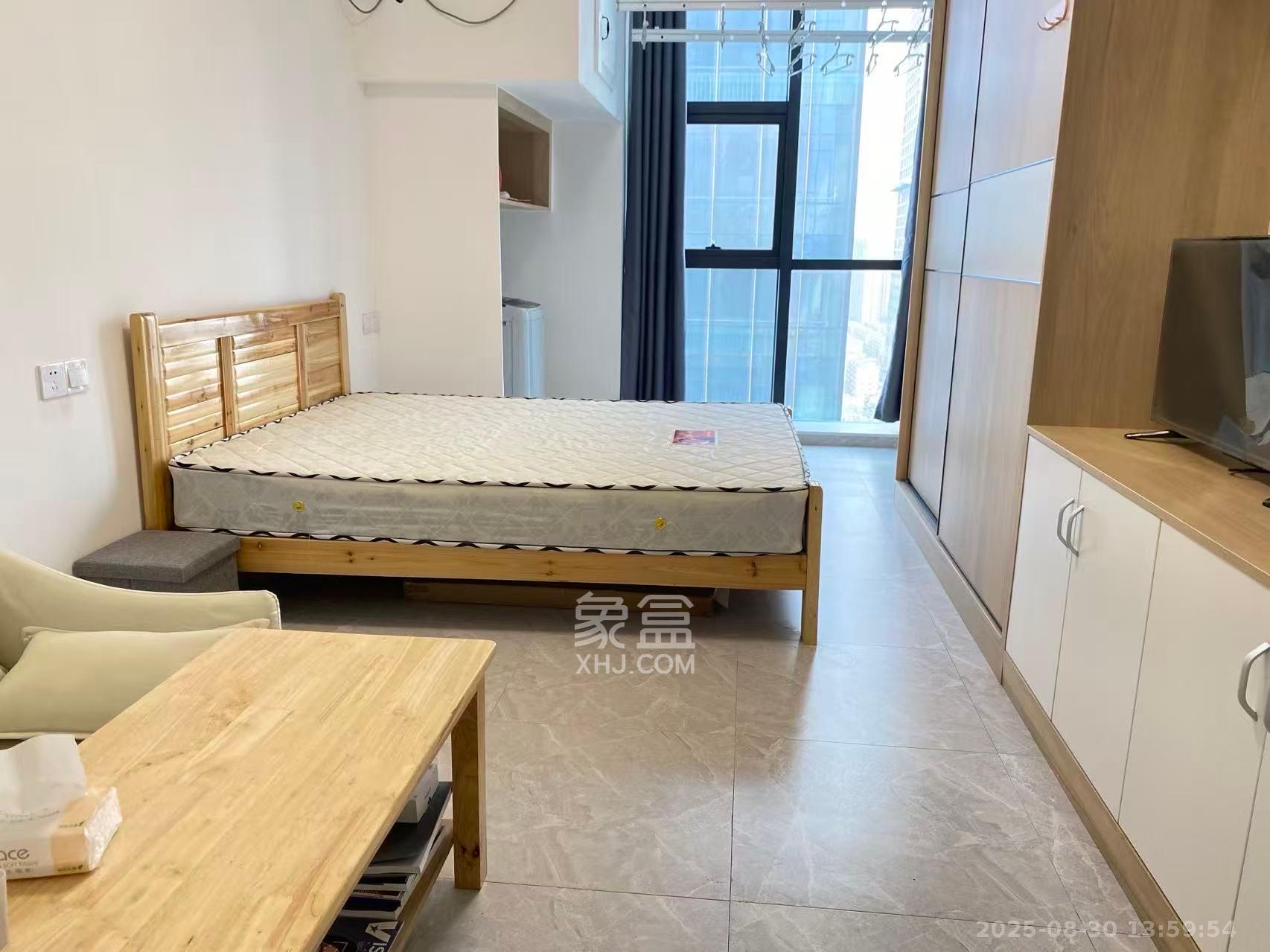 东盈商业广场(华泉城市广场)  1室1厅1卫    1500.0元/月 东盈商业广场(华泉城市广场)  1室1厅1卫    1500.0元/月