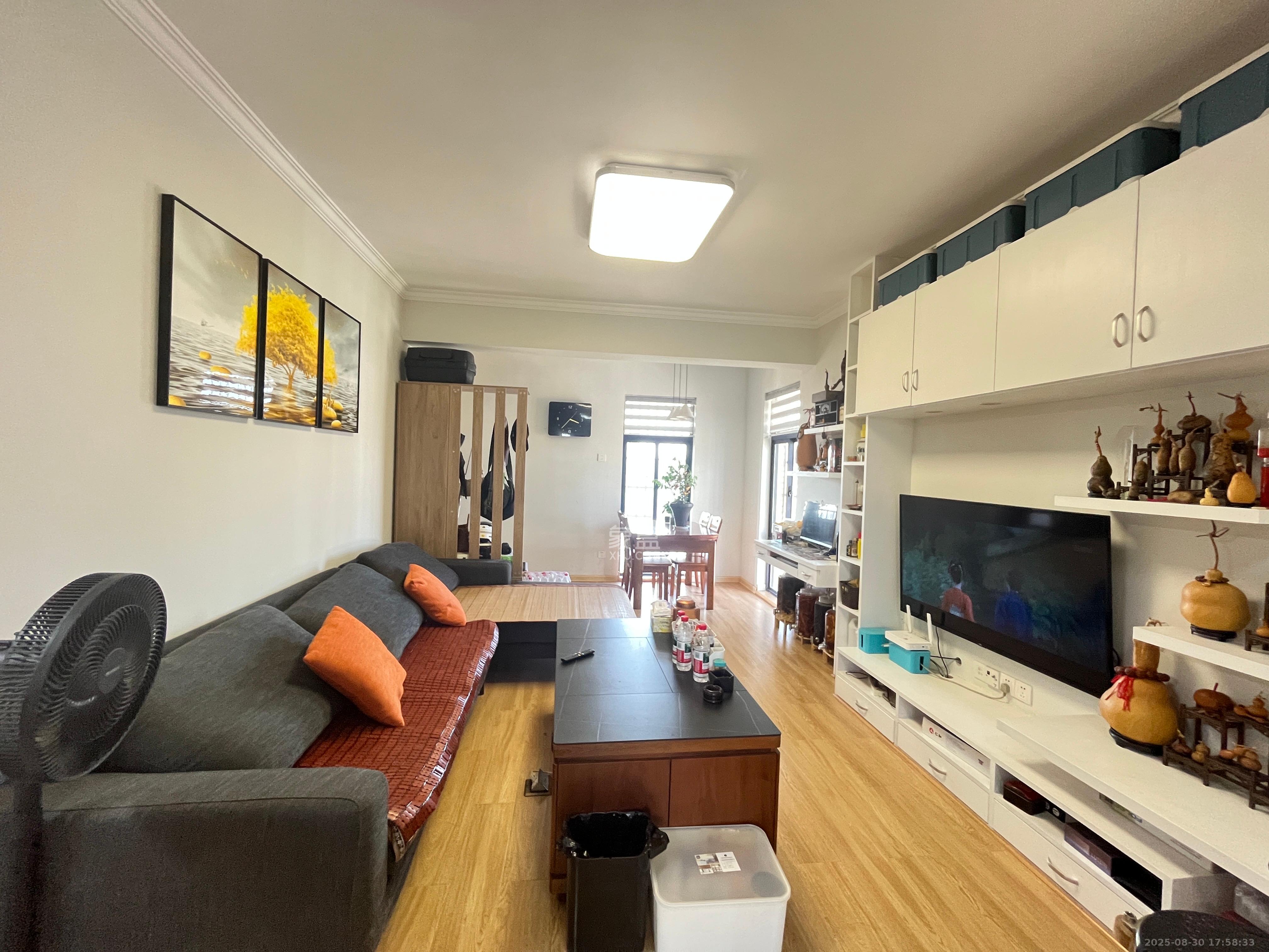 加加大街(华景苑) 1室1厅1卫 2300.0元/月 加加大街(华景苑) 1室1厅1卫 2300.0元/月室内图