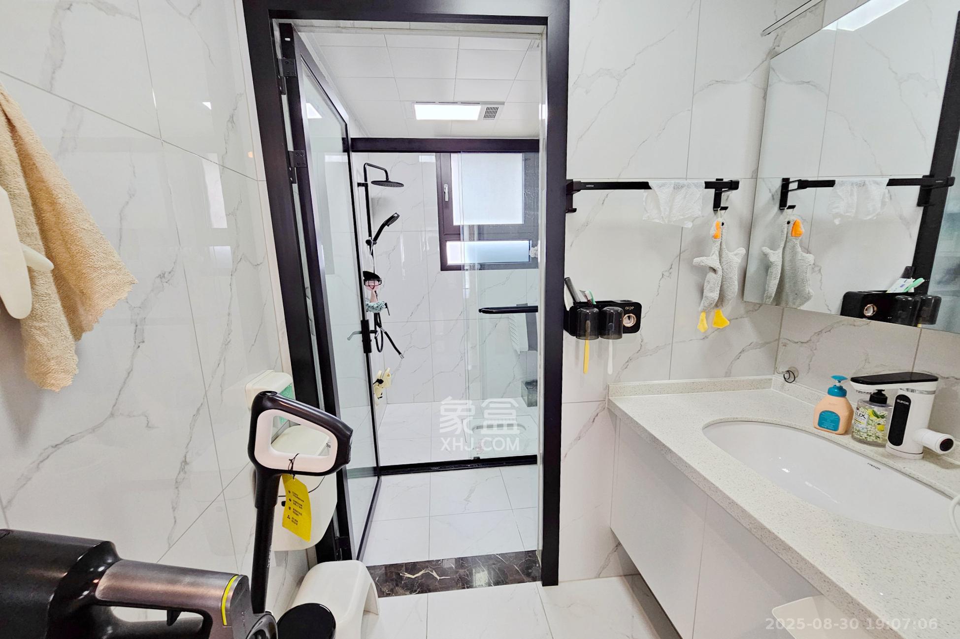 明昇壹城(明昇时代广场)二期  4室2厅2卫    268.0万 明昇壹城(明昇时代广场)二期  4室2厅2卫    268.0万其他