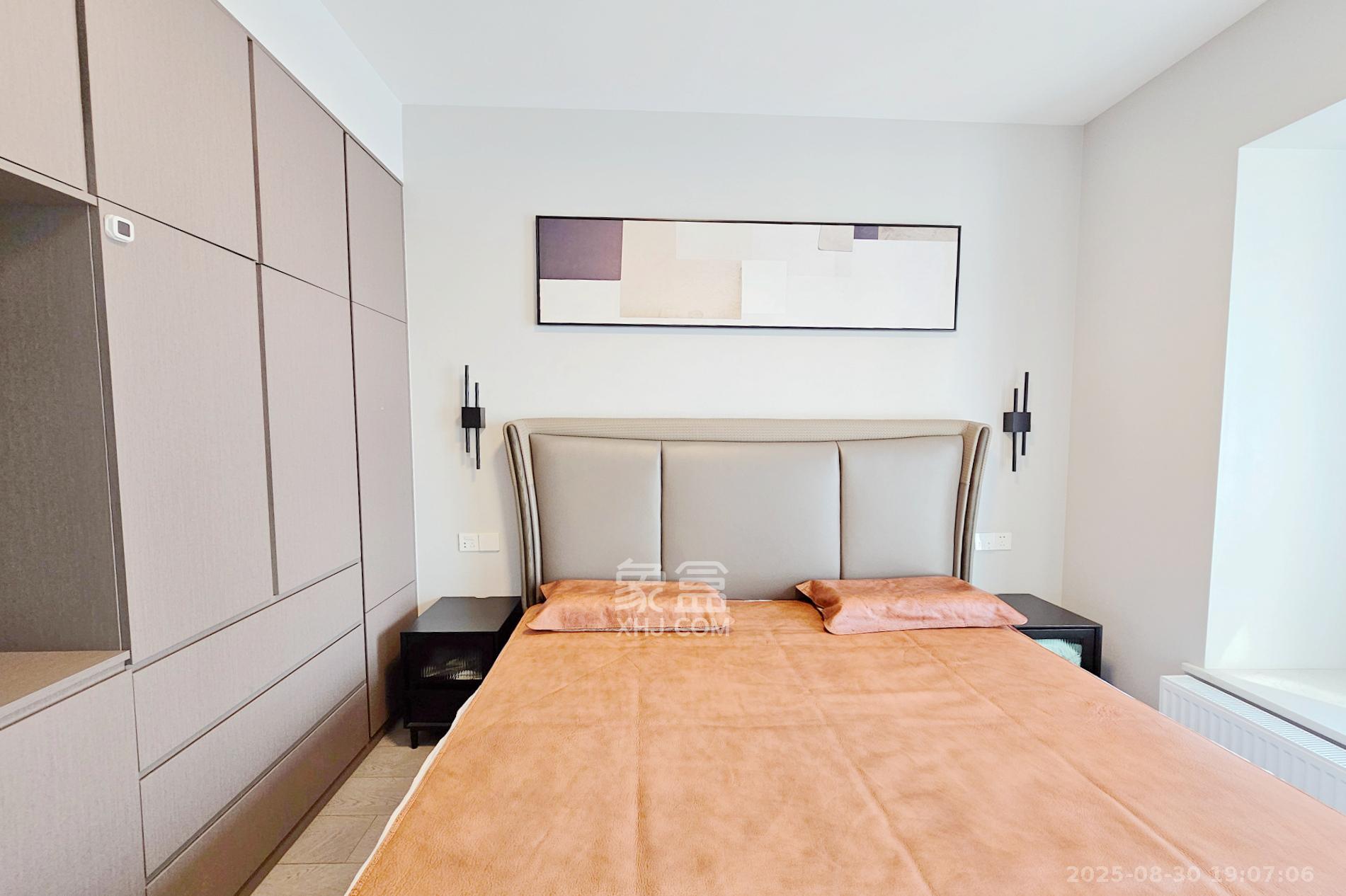 明昇壹城(明昇时代广场)二期  4室2厅2卫    268.0万 明昇壹城(明昇时代广场)二期  4室2厅2卫    268.0万卧室