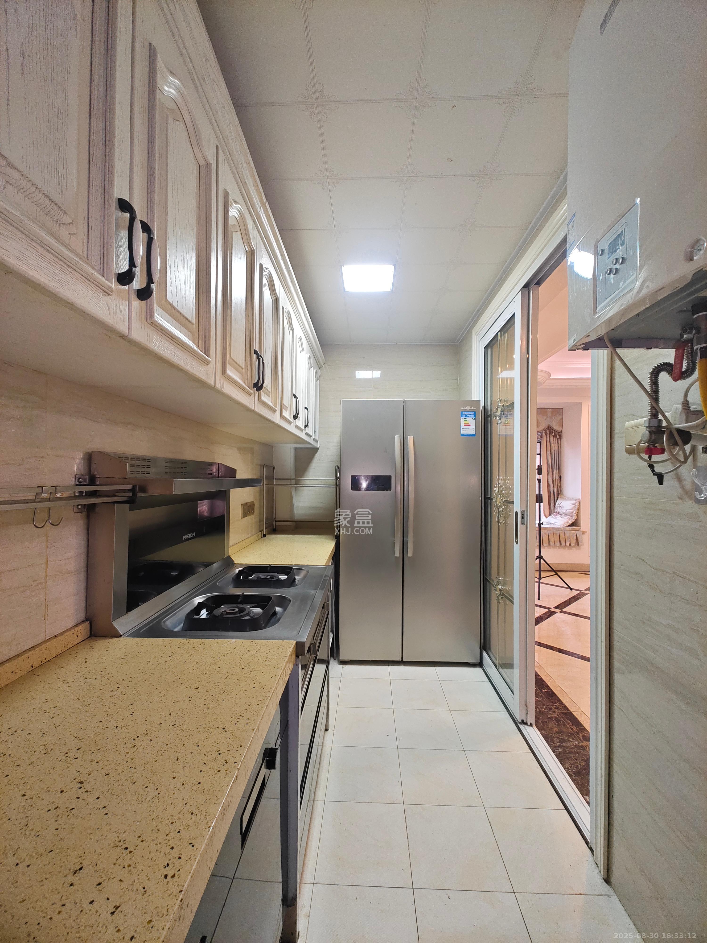 华润凤凰城三期 3室2厅2卫 2500.0元/月 华润凤凰城三期 3室2厅2卫 2500.0元/月室内图