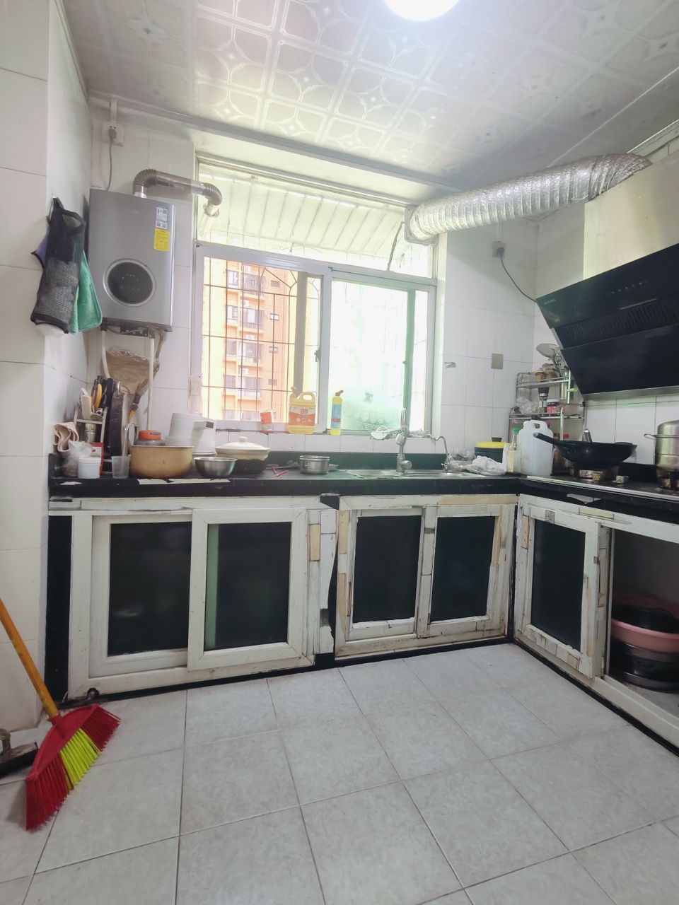 金成绿苑（金地路8号）  3室2厅1卫    100.0万客厅