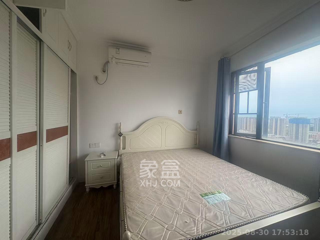 星湖湾一期高层  3室2厅1卫    2300.0元/月 星湖湾一期高层  3室2厅1卫    2300.0元/月室内图