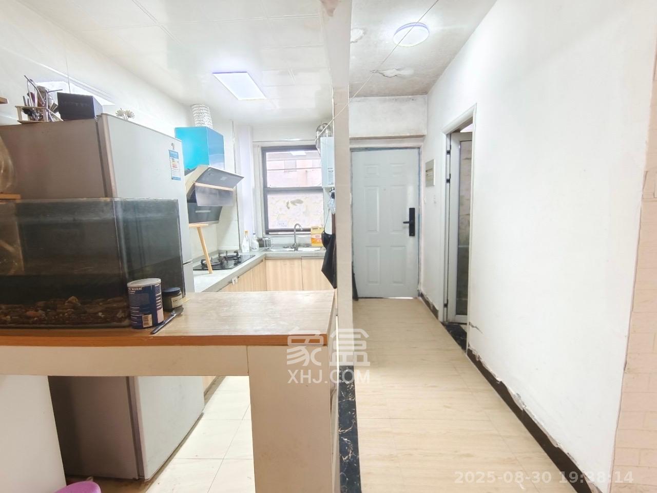 阳光100二期  1室1厅1卫    1550.0元/月室内图