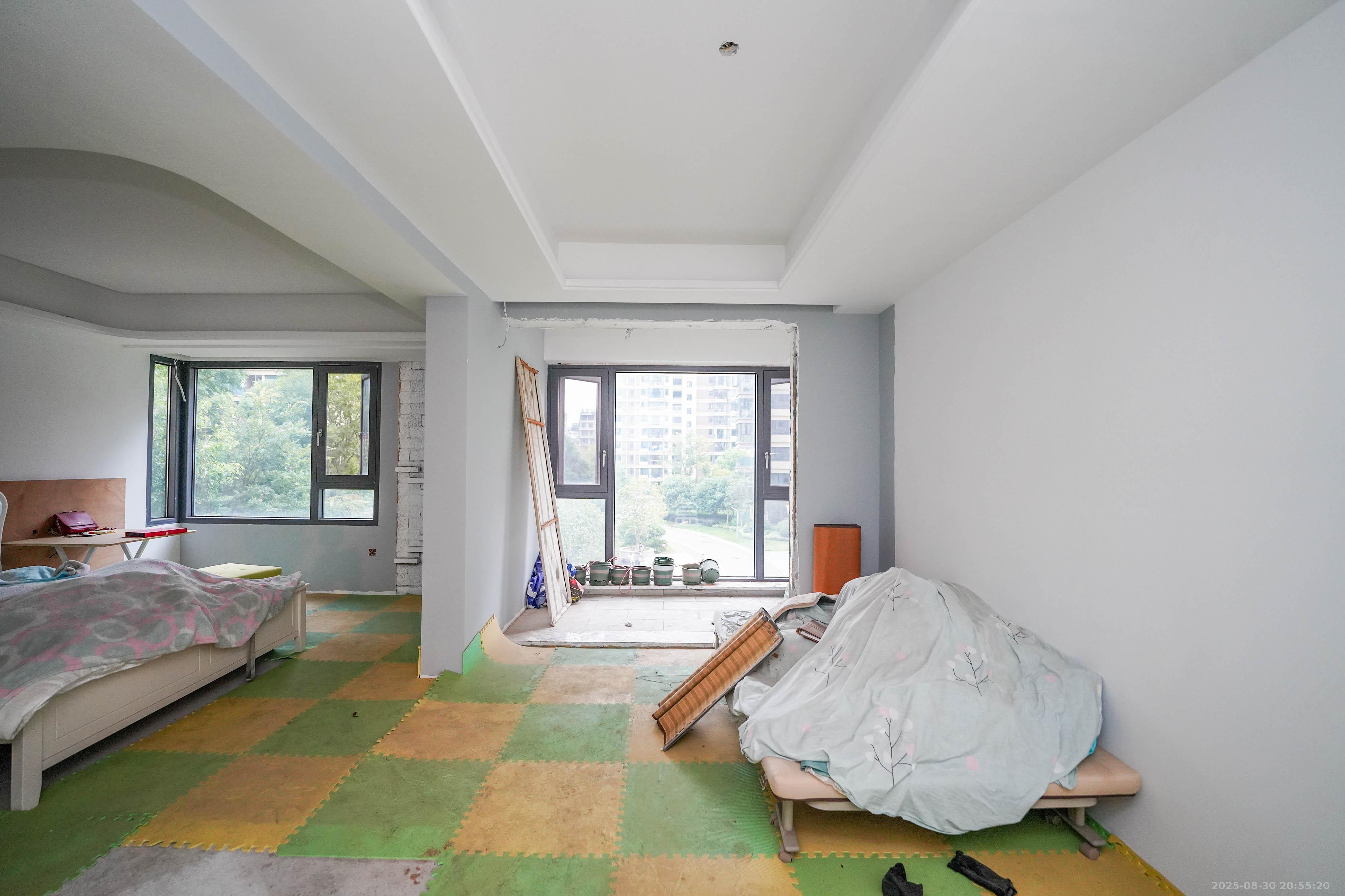 福天藏郡院子  3室2厅2卫    132.0万 福天藏郡院子  3室2厅2卫    132.0万卧室