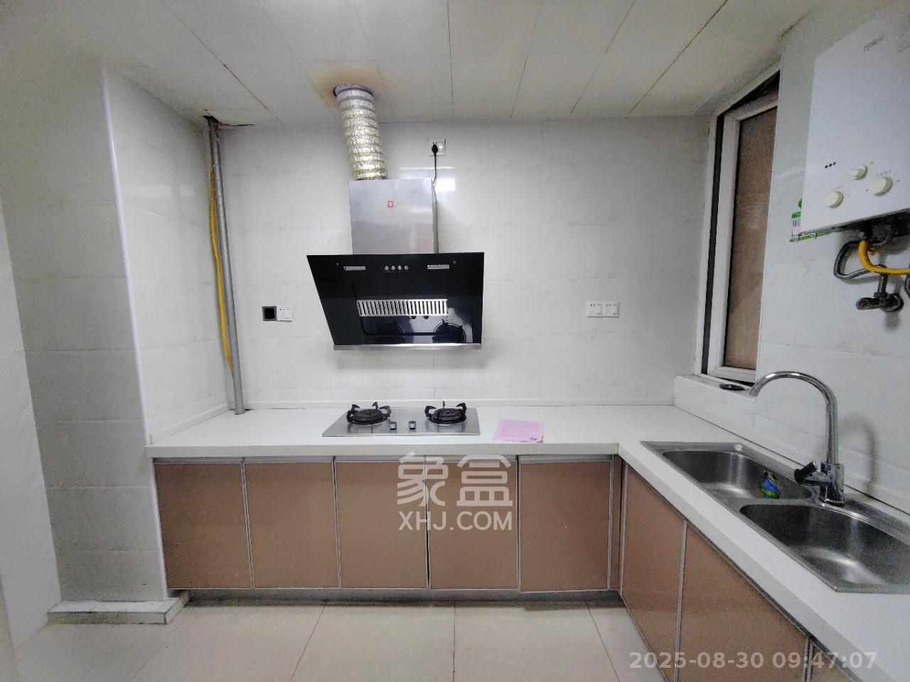 金地格林公馆  3室2厅1卫    2200.0元/月室内图