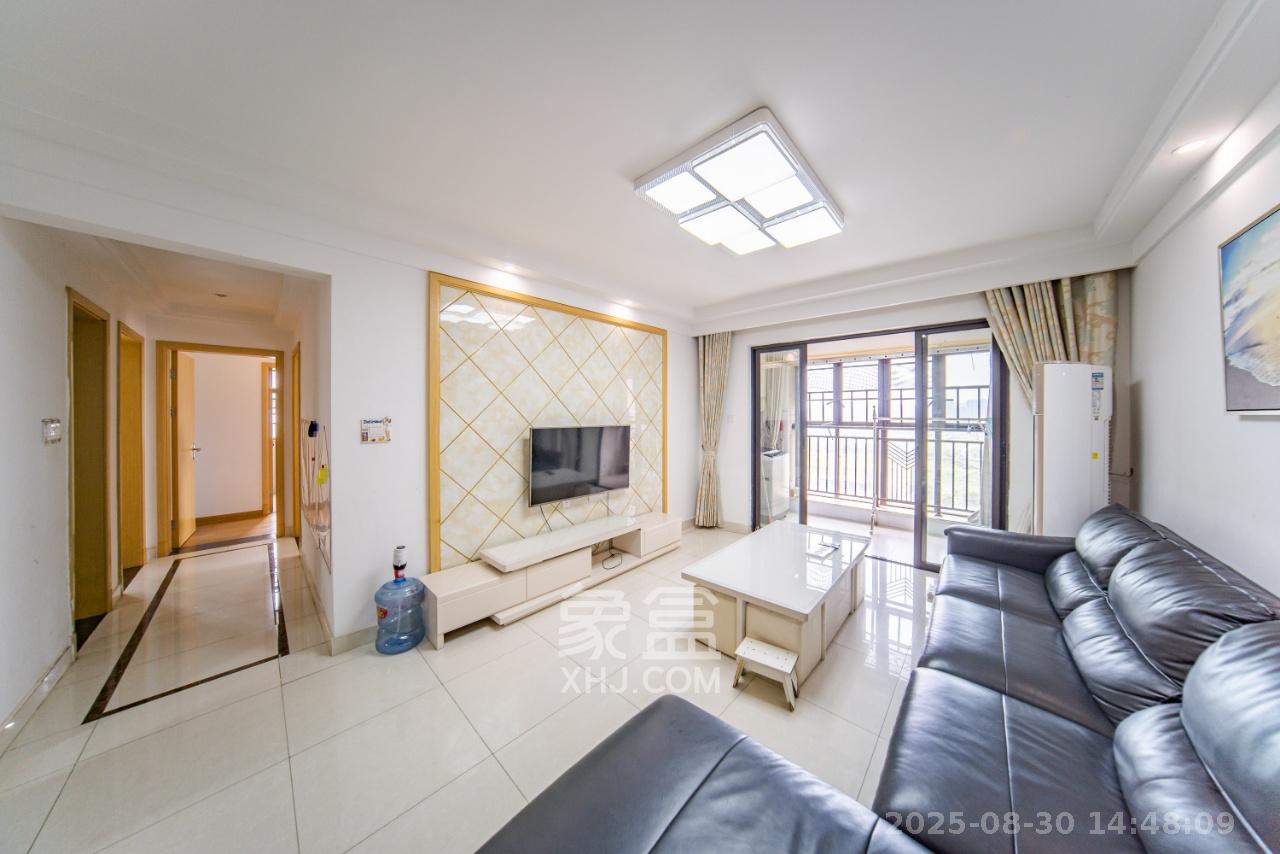 中海国际三期  3室2厅2卫    2400.0元/月 中海国际三期  3室2厅2卫    2400.0元/月室内图