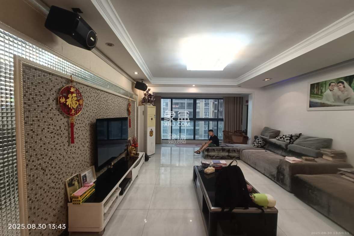 锦湘国际星城三期(锦绣苑) 3室2厅2卫 3100.0元/月 锦湘国际星城三期(锦绣苑) 3室2厅2卫 3100.0元/月室内图