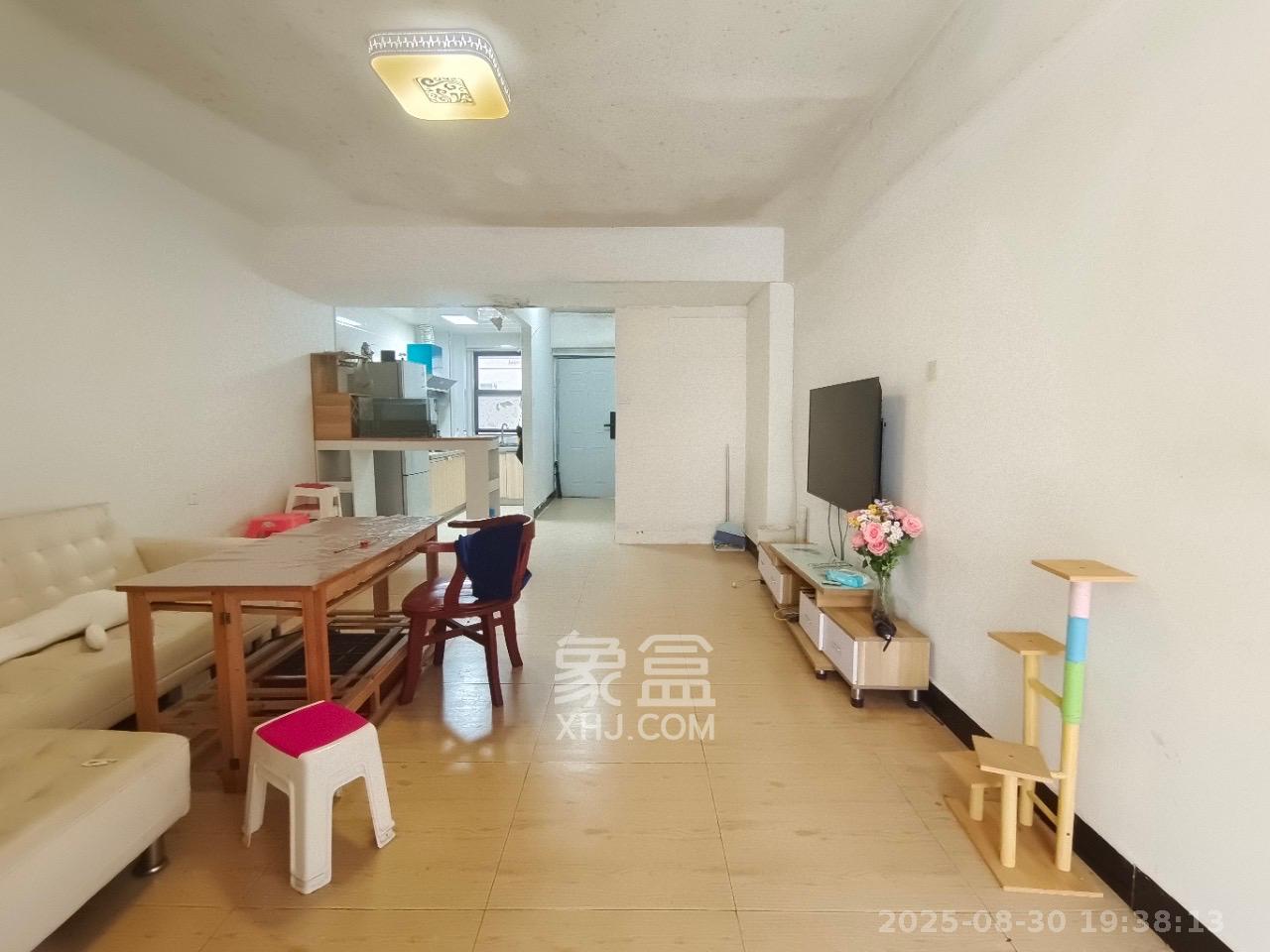 阳光100二期  1室1厅1卫    1550.0元/月室内图