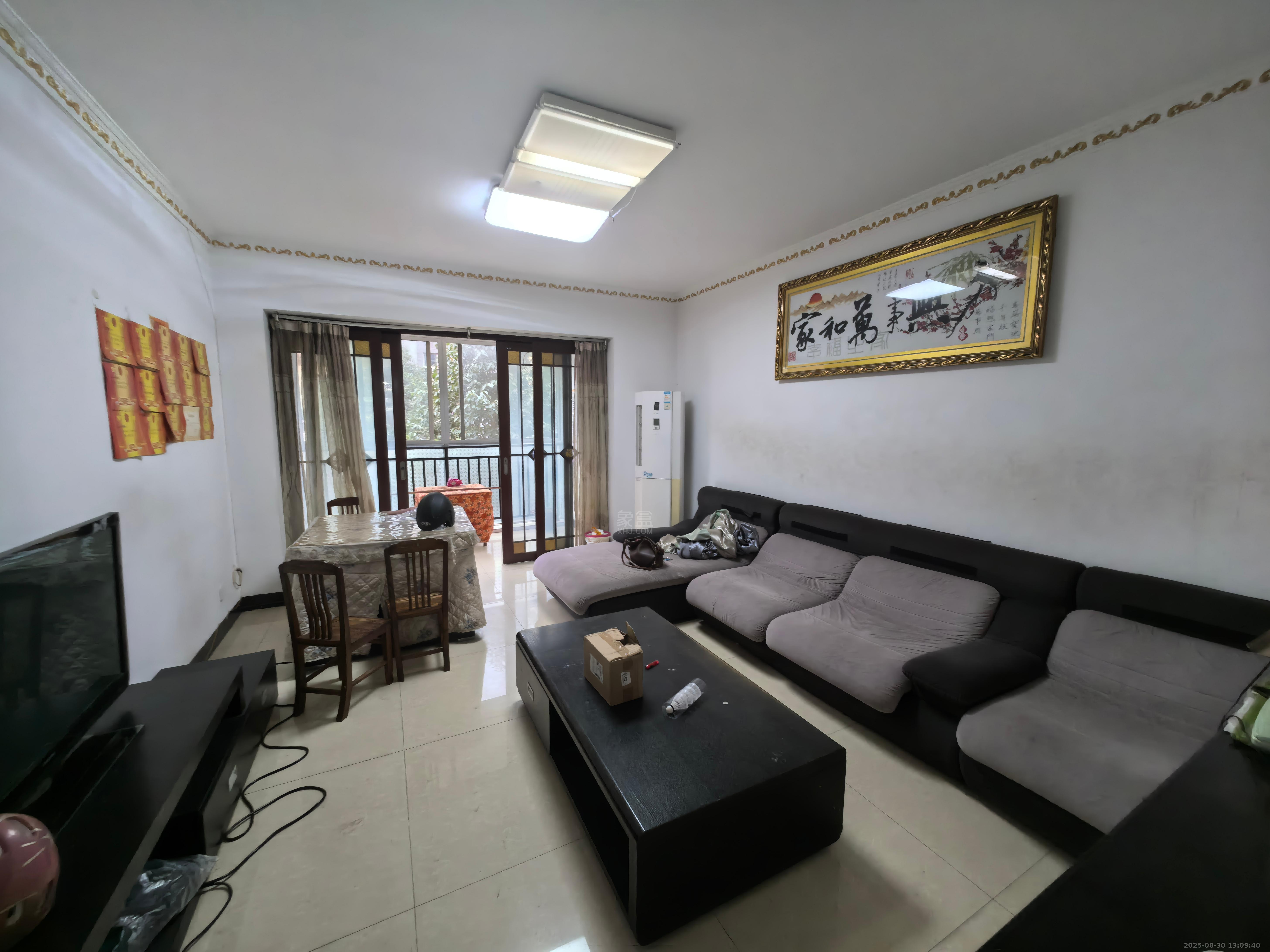 新城壹号 3室2厅2卫 1200.0元/月 新城壹号 3室2厅2卫 1200.0元/月室内图