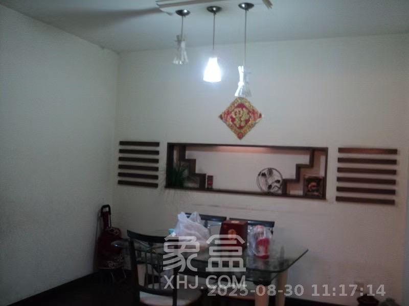 三湘小区  2室2厅1卫   1300.00元/月室内图