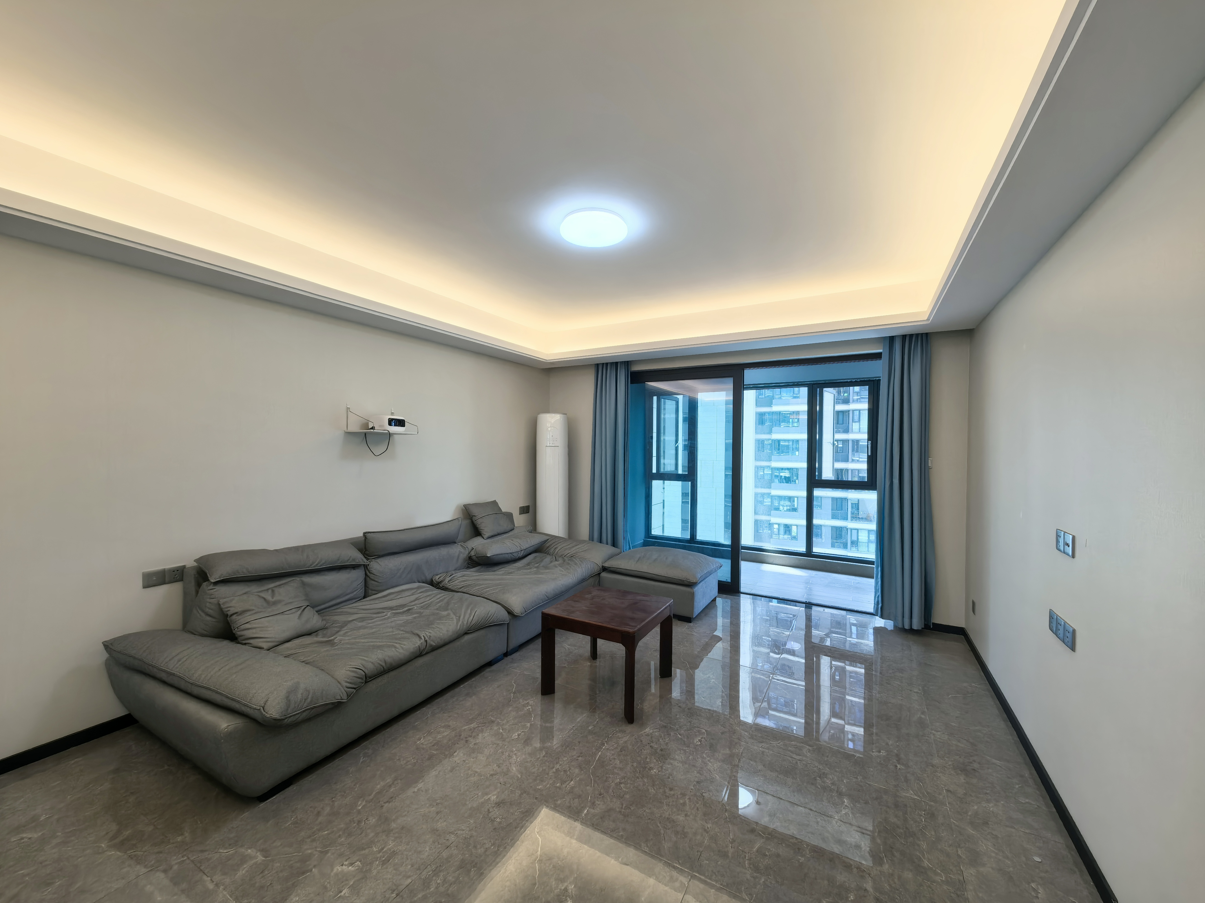 中海阅溪府 4室2厅2卫 3400.0元/月 中海阅溪府 4室2厅2卫 3400.0元/月户型图