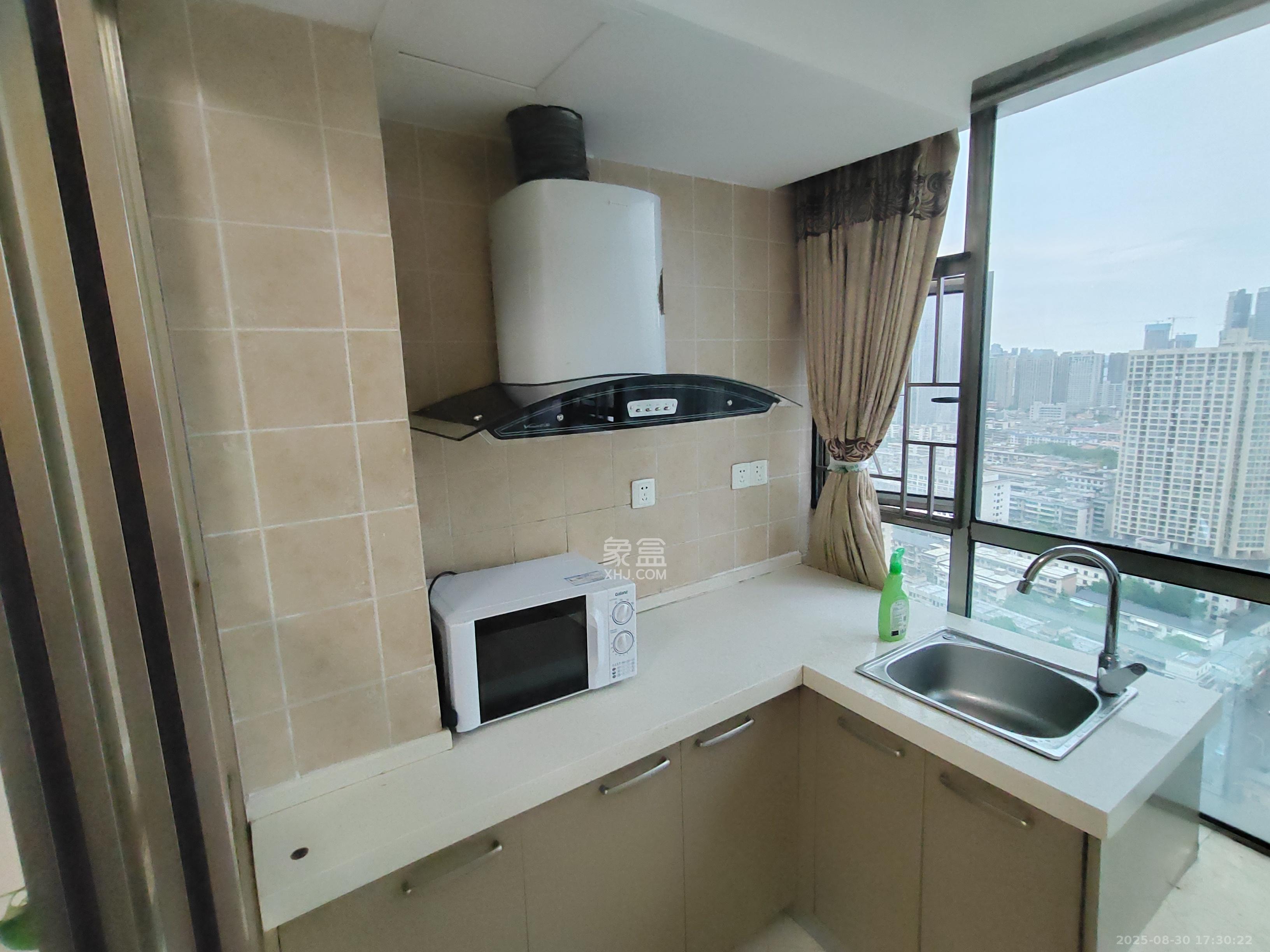 泉昇同福大厦 1室1厅1卫 1680.0元/月 泉昇同福大厦 1室1厅1卫 1680.0元/月室内图