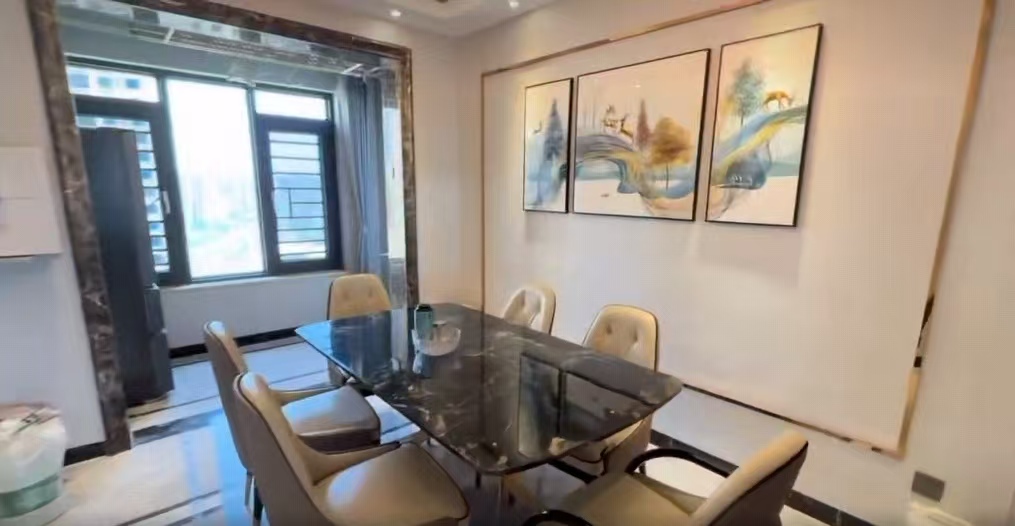 悦江山 4室2厅2卫 120.0万 悦江山 4室2厅2卫 120.0万客厅