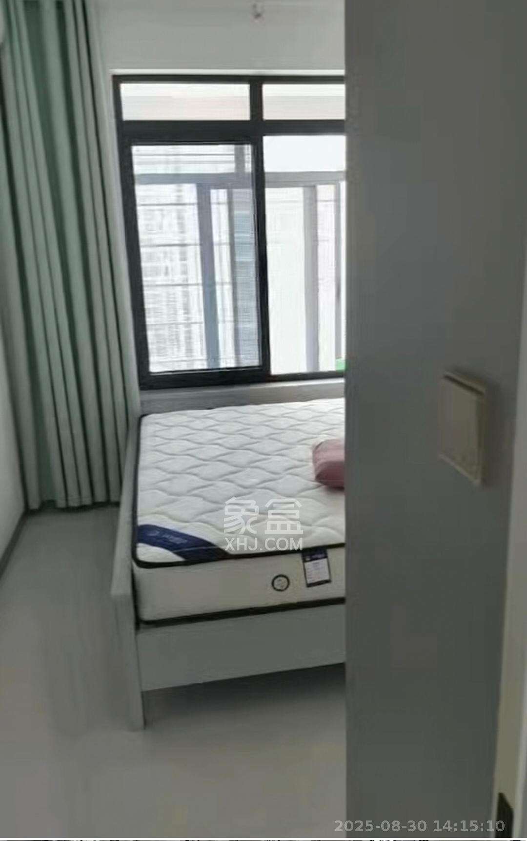 桥头家园三期  3室1厅1卫    2300.0元/月室内图