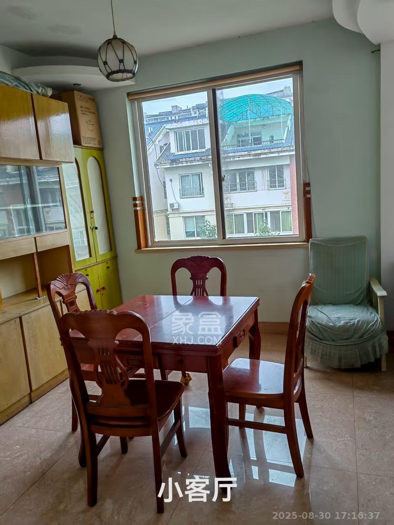 科大佳园南苑  4室2厅2卫    3000.0元/月 科大佳园南苑  4室2厅2卫    3000.0元/月室内图