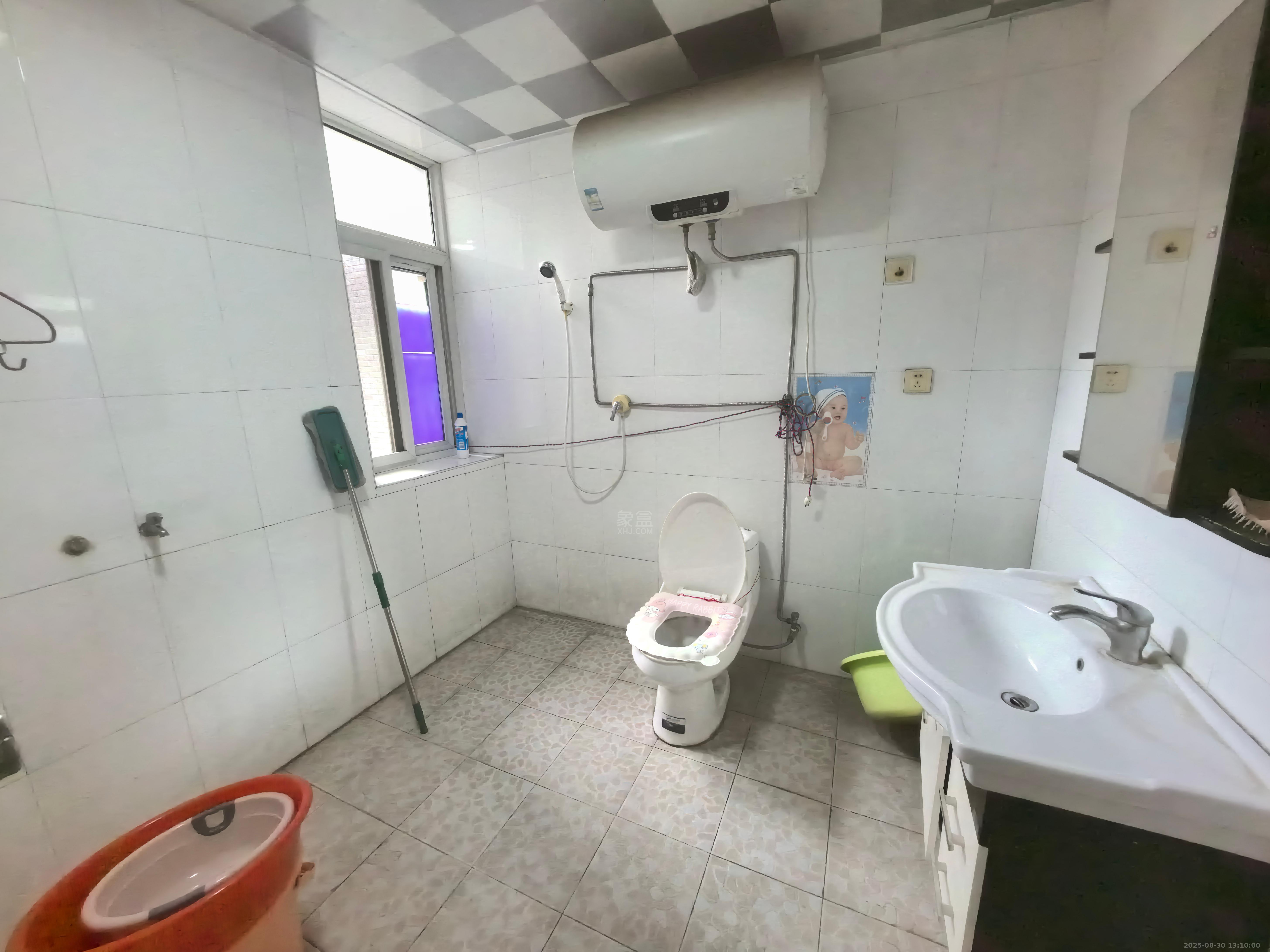 新城壹号 3室2厅2卫 1200.0元/月 新城壹号 3室2厅2卫 1200.0元/月室内图