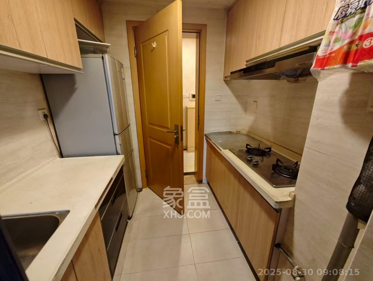 珠江郦城探香里  3室2厅1卫    2600.0元/月 珠江郦城探香里  3室2厅1卫    2600.0元/月室内图