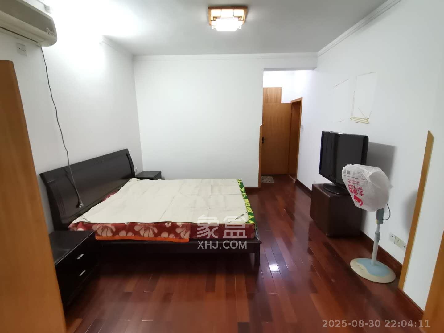 省水院宿舍 3室2厅1卫 3500.0元/月 省水院宿舍 3室2厅1卫 3500.0元/月室内图