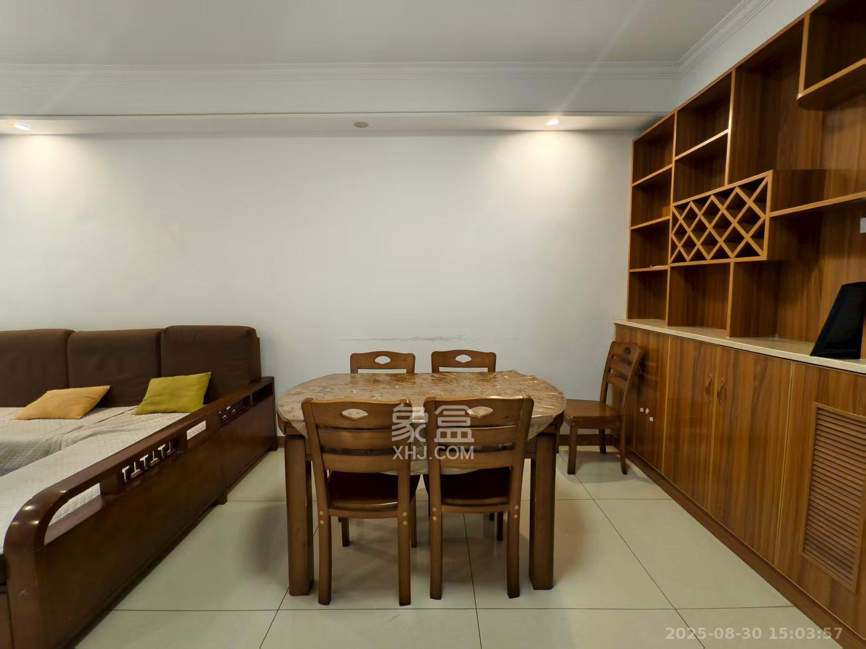 江山帝景哈佛  3室2厅1卫    1800.0元/月 江山帝景哈佛  3室2厅1卫    1800.0元/月室内图