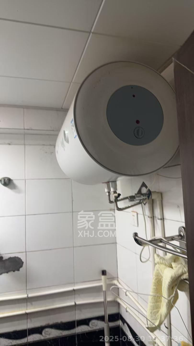 五一新村安置小区(永定社区、永兴社区、永祥社区)  5室2厅2卫    2700.0元/月 五一新村安置小区(永定社区、永兴社区、永祥社区)  5室2厅2卫    2700.0元/月室内图