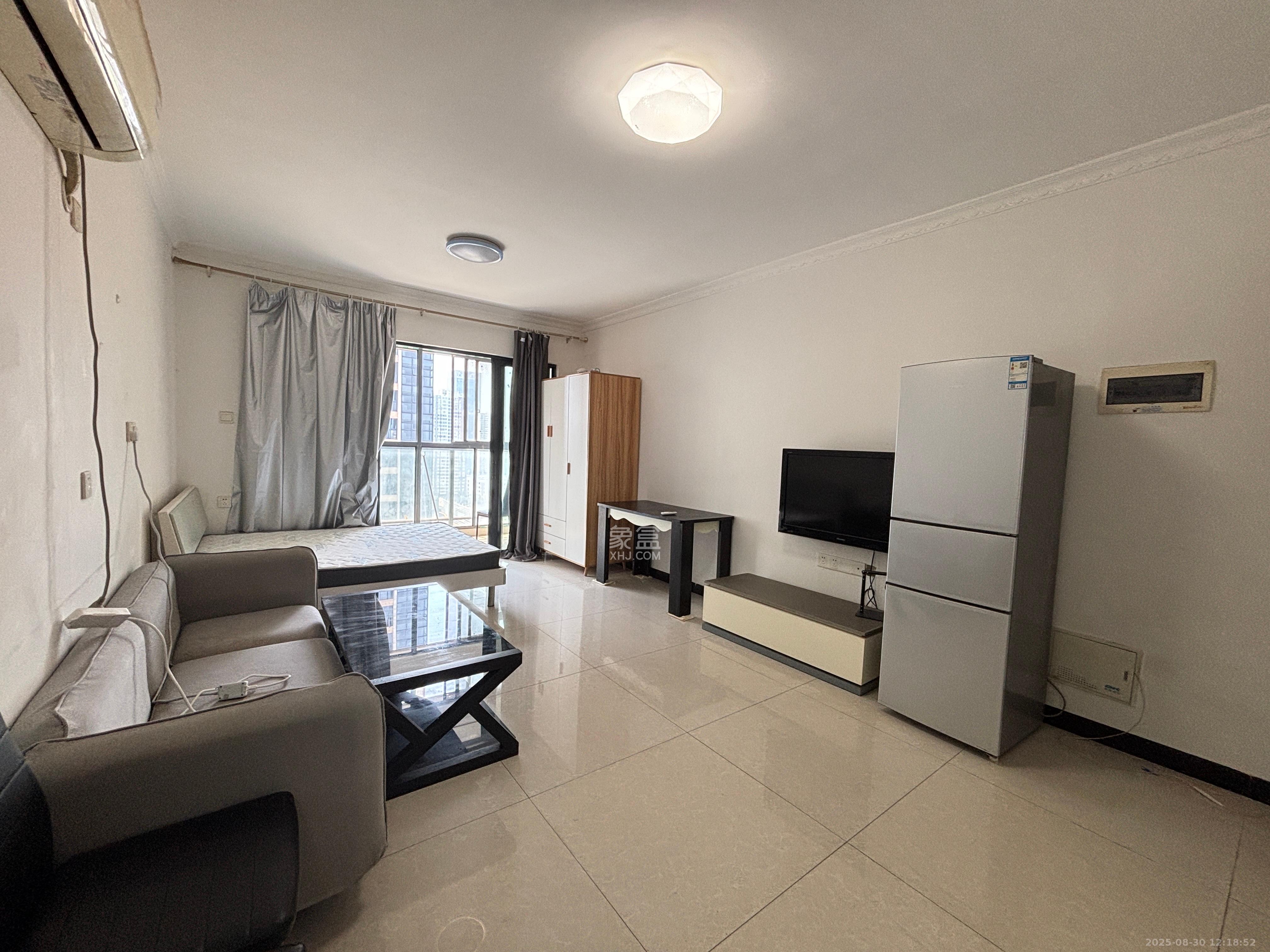 蓝山郡  1室1厅1卫    1300.0元/月 蓝山郡  1室1厅1卫    1300.0元/月室内图