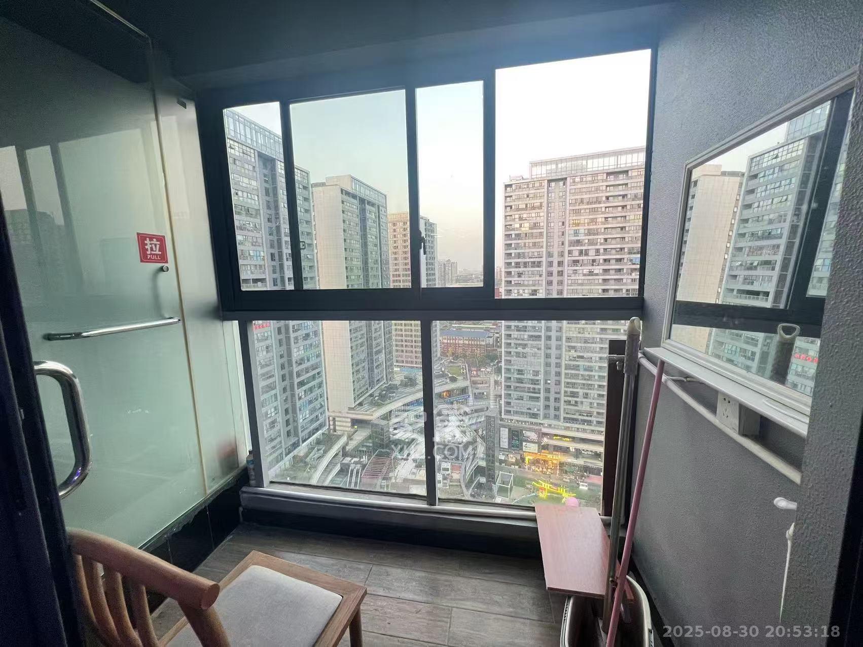 复地星光天地 1室0厅1卫 2200.0元/月 复地星光天地 1室0厅1卫 2200.0元/月室内图