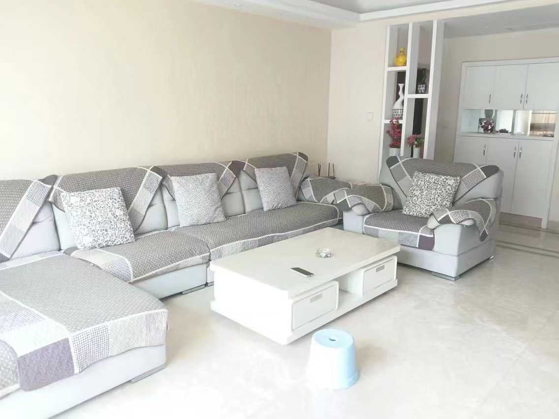 雅香苑 3室2厅2卫 2400.0元/月 雅香苑 3室2厅2卫 2400.0元/月室内图