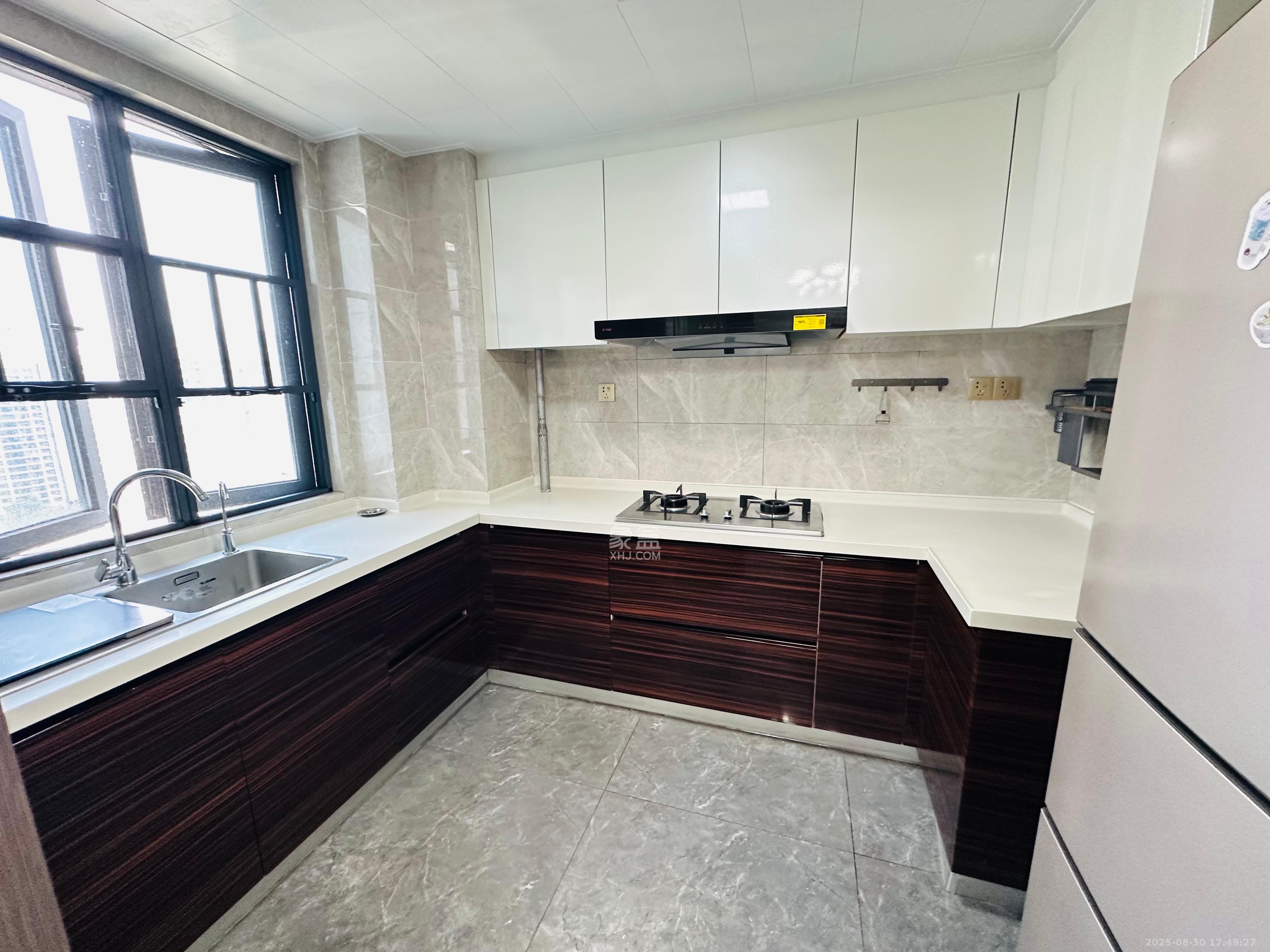 中海阅麓山一期  4室2厅2卫    6000.0元/月 中海阅麓山一期  4室2厅2卫    6000.0元/月室内图