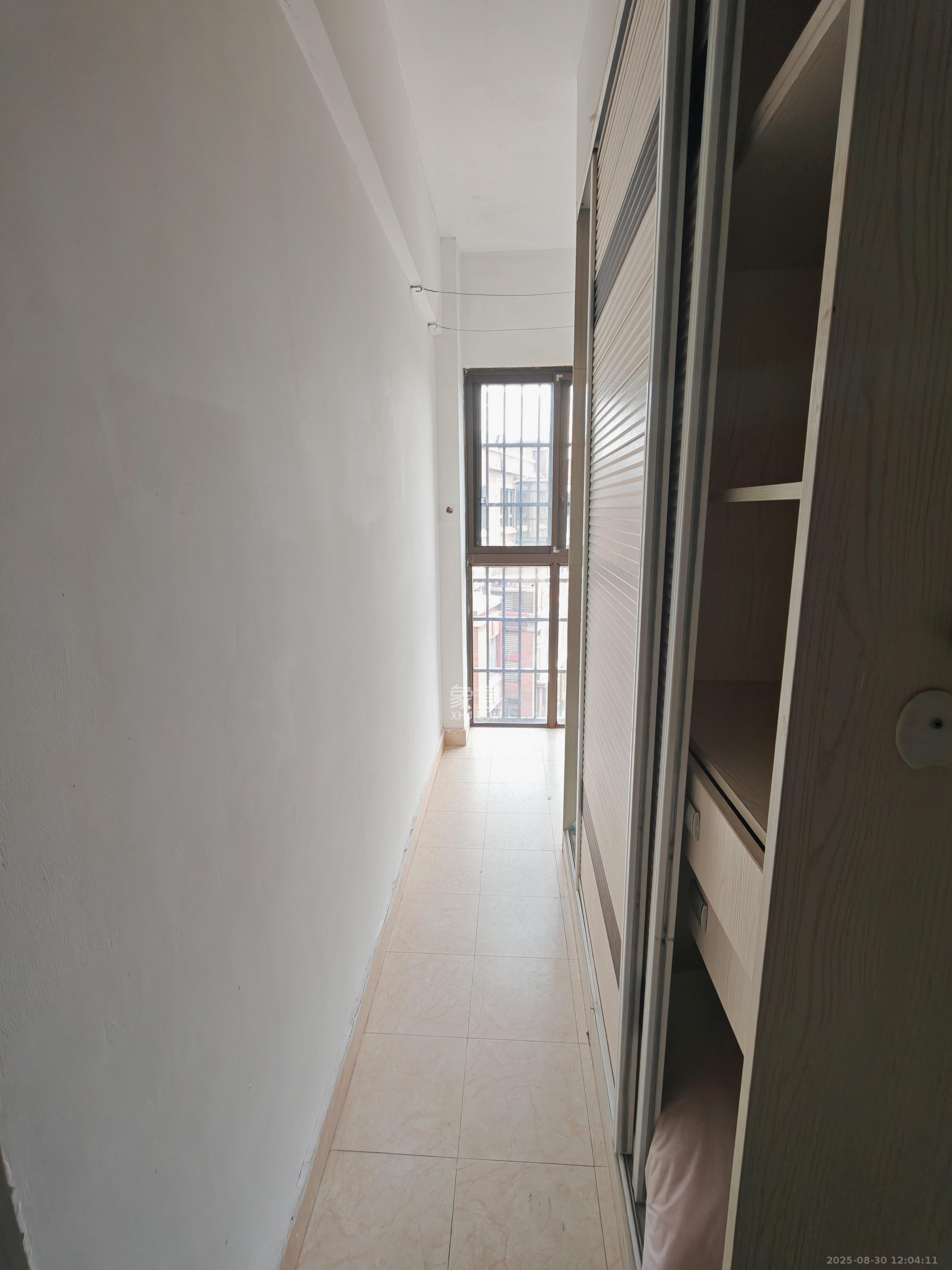 绿地公馆(绿地名邸) 1室1厅1卫 1200.0元/月 绿地公馆(绿地名邸) 1室1厅1卫 1200.0元/月室内图