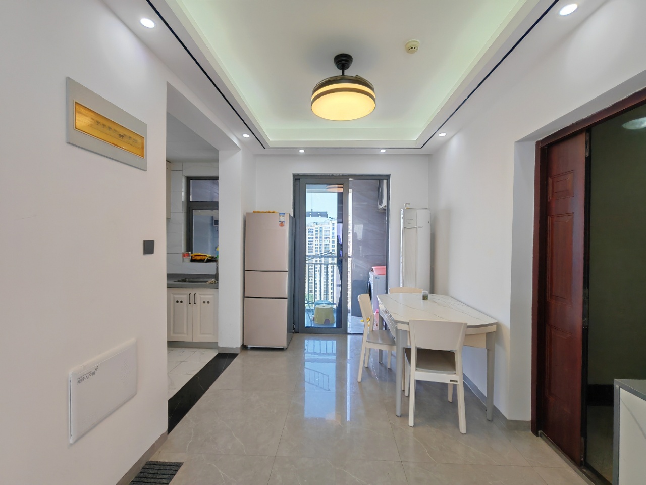 海航豪庭南苑 3室2厅2卫 5000.0元/月 海航豪庭南苑 3室2厅2卫 5000.0元/月室内图