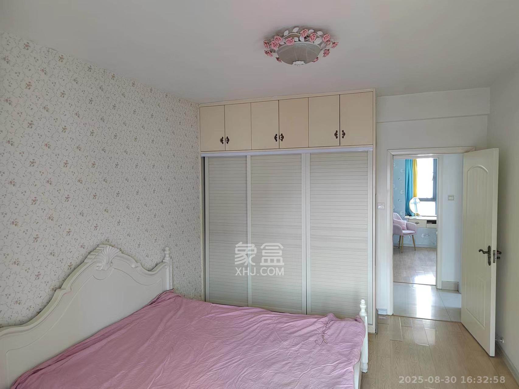 标志浪漫满屋（枫景公寓）  1室1厅1卫   2100.00元/月室内图