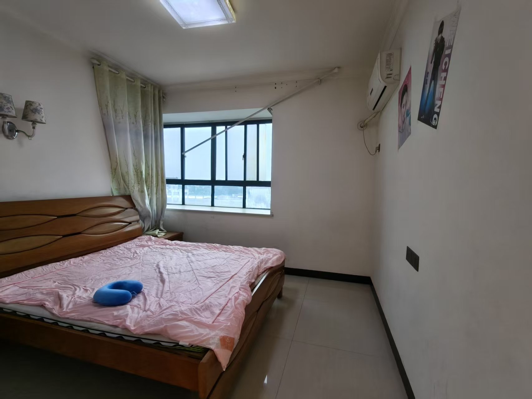 世纪新庄  3室2厅2卫    1100.0元/月室内图