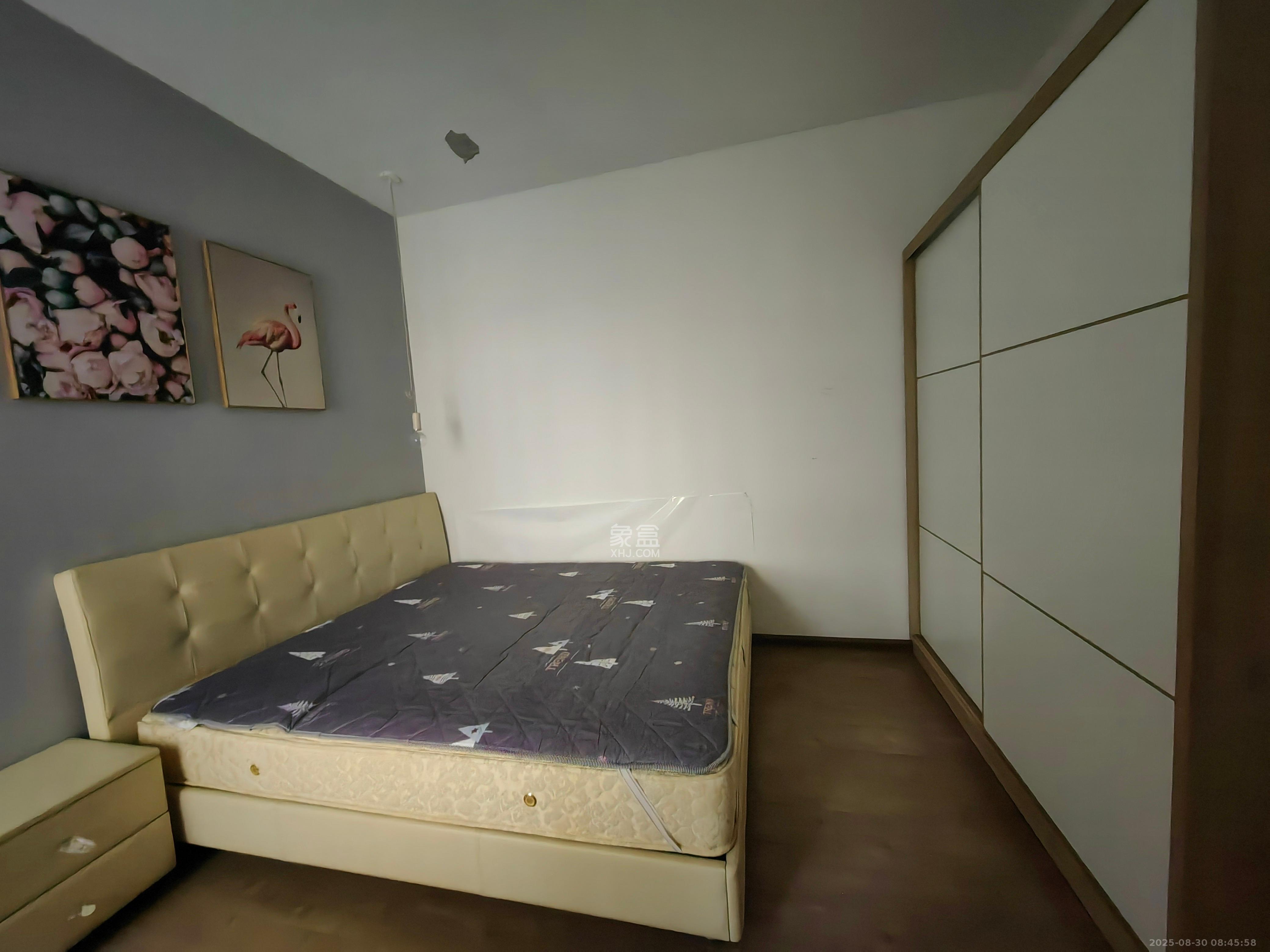 和美星城  2室2厅1卫    1800.0元/月 和美星城  2室2厅1卫    1800.0元/月室内图