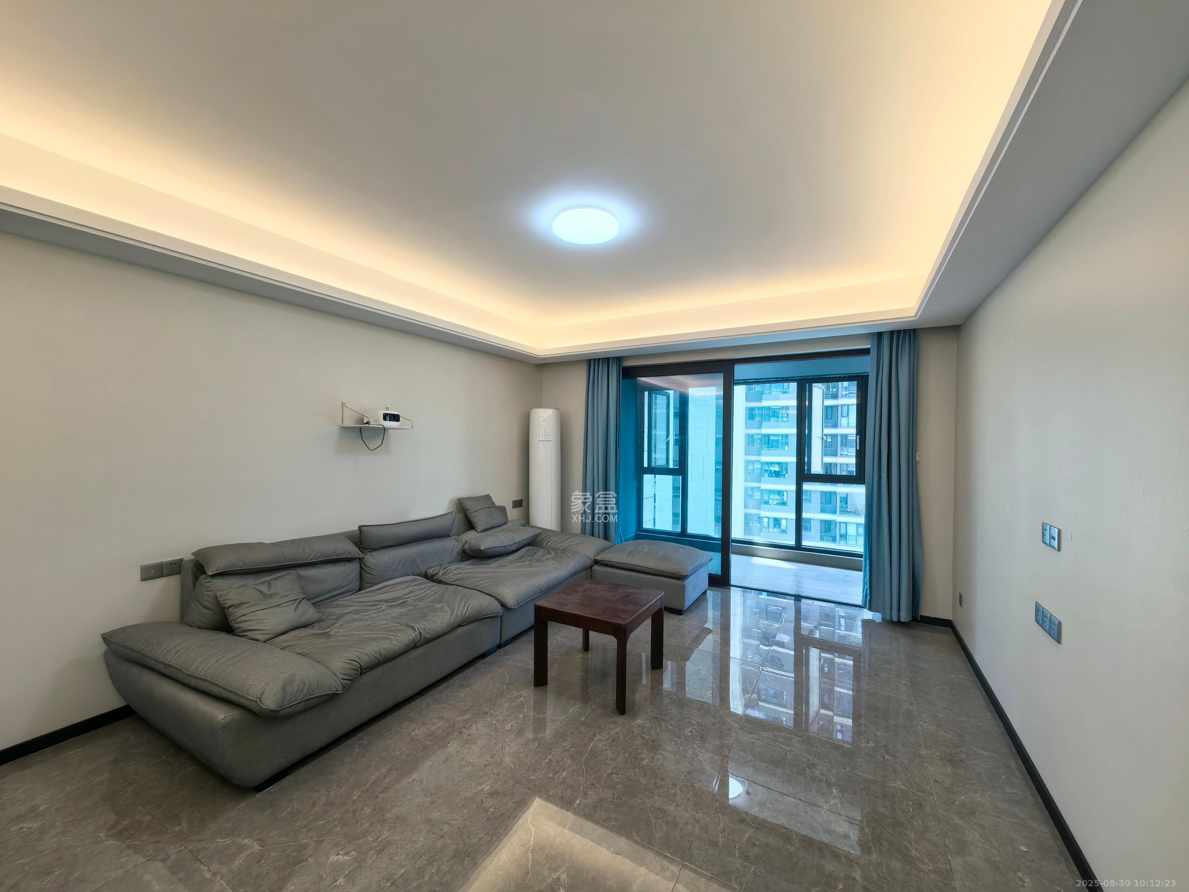 中海阅溪府 4室2厅2卫 3400.0元/月 中海阅溪府 4室2厅2卫 3400.0元/月室内图