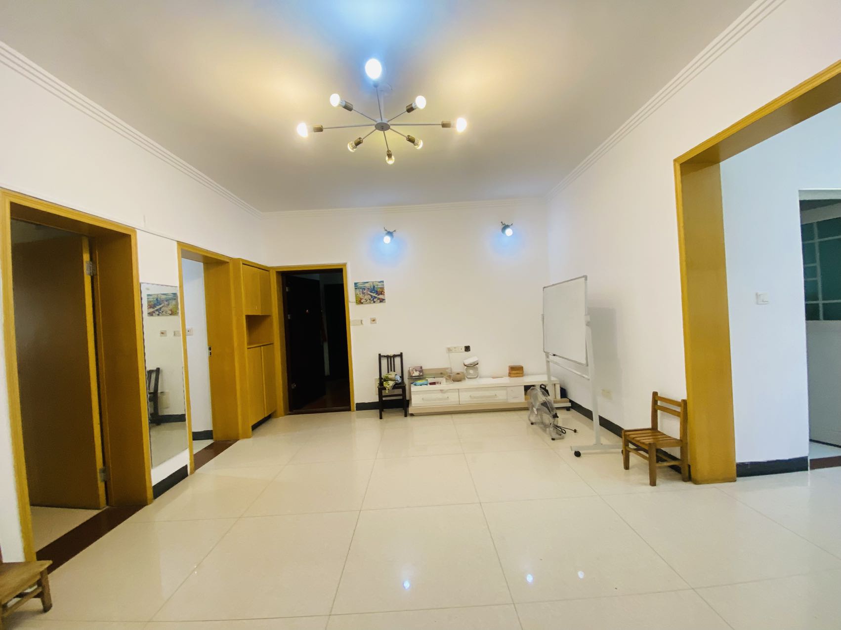 大码头街道鹅洋池居委会 2室2厅2卫 33.8万 大码头街道鹅洋池居委会 2室2厅2卫 33.8万室内图