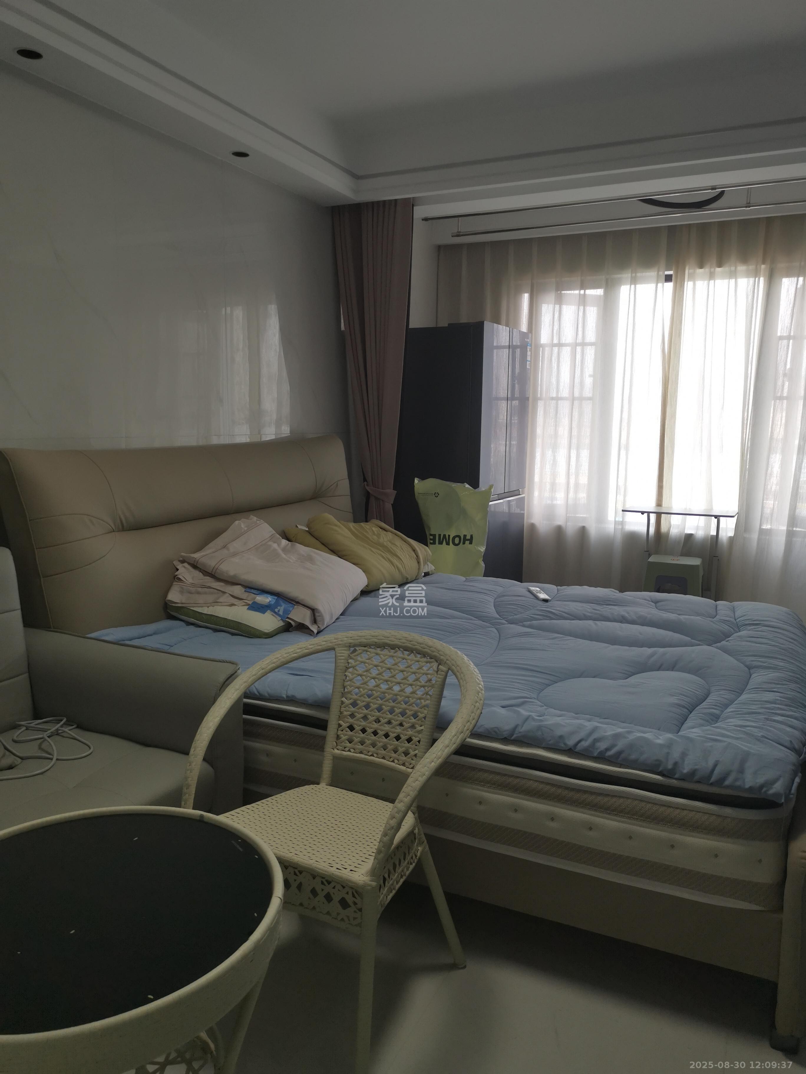 中海珑悦府  1室0厅0卫    1400.0元/月 中海珑悦府  1室0厅0卫    1400.0元/月室内图