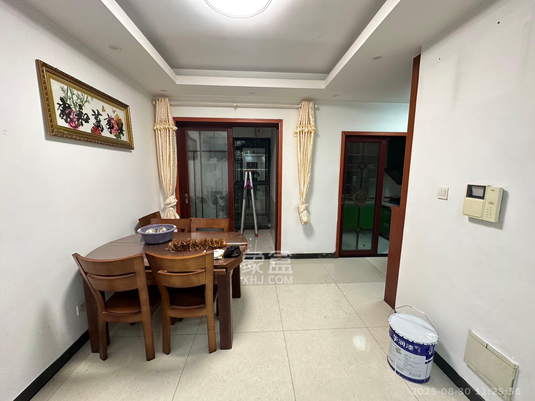 嘉宇盛世华章 3室2厅2卫 2800.0元/月 嘉宇盛世华章 3室2厅2卫 2800.0元/月室内图