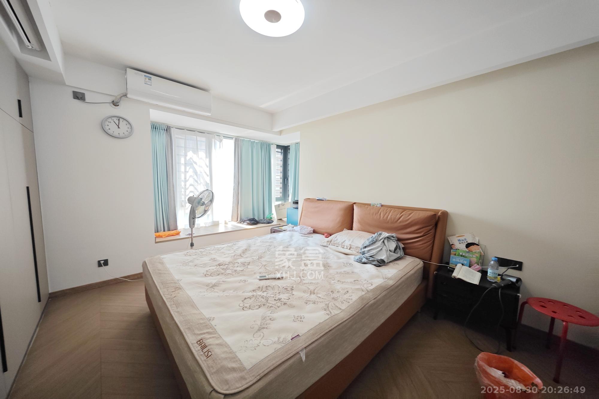 新城新世界一二三期  4室2厅2卫    150.0万 新城新世界一二三期  4室2厅2卫    150.0万卧室