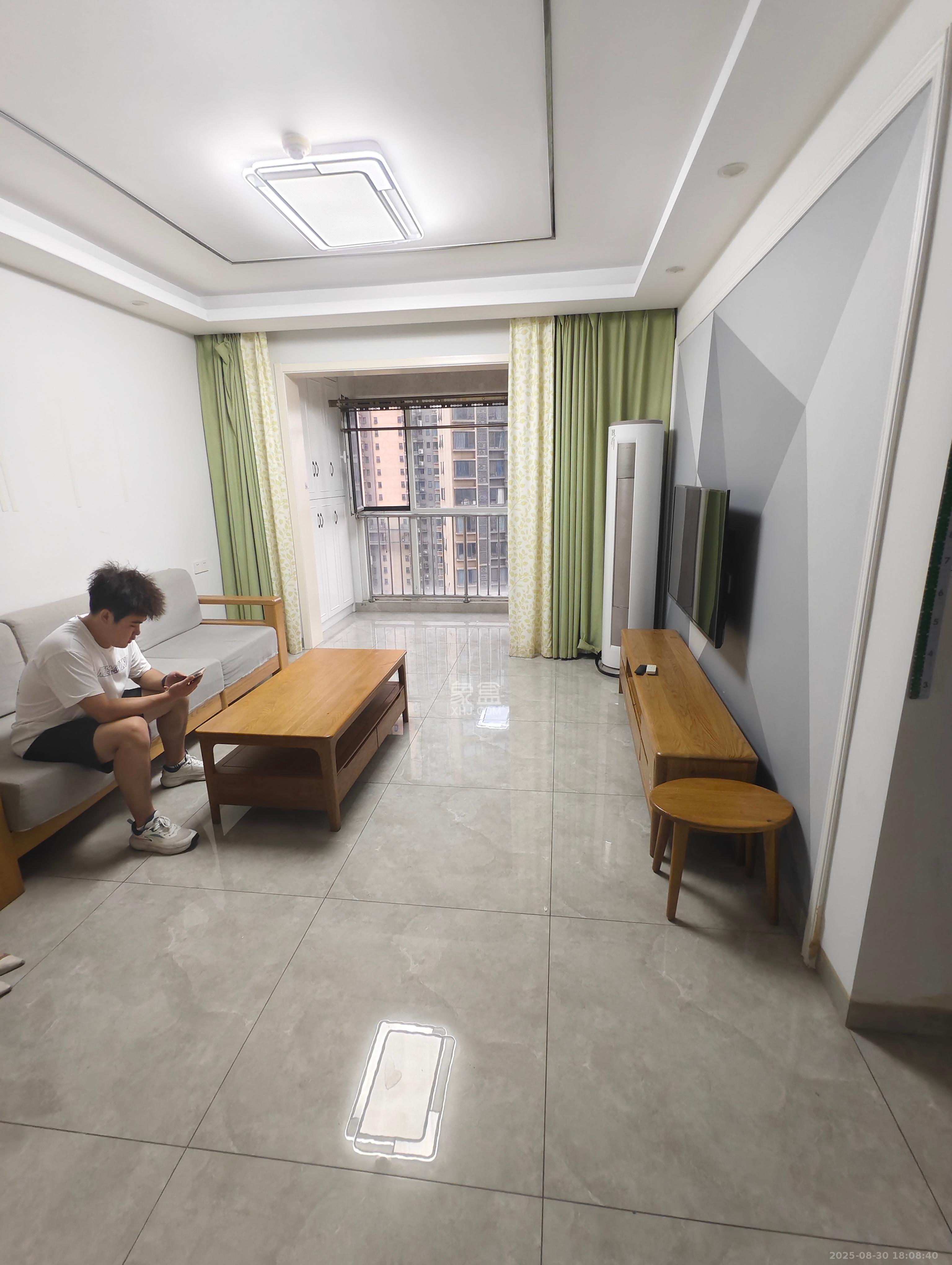 北辰三角洲E6区  3室2厅1卫    3500.0元/月室内图