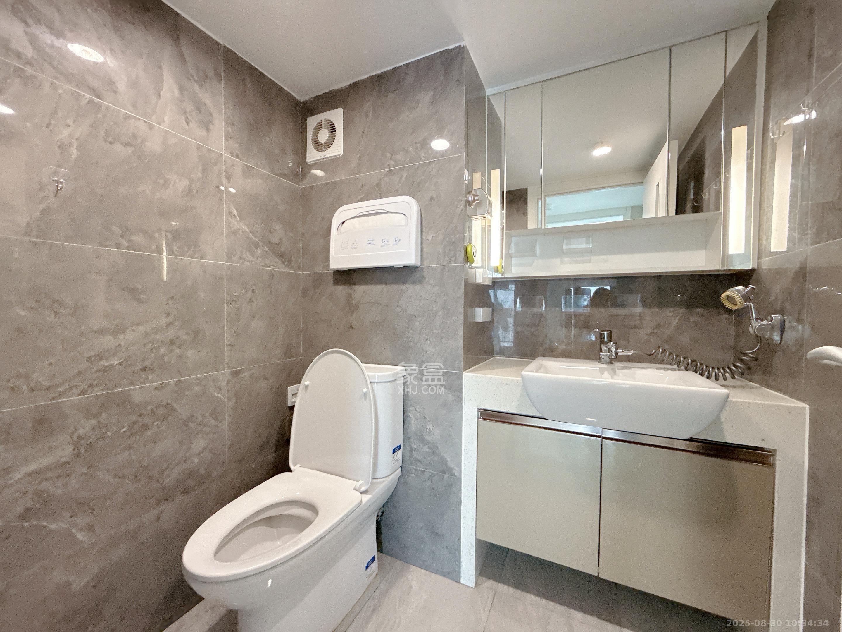 华远华时代  4室2厅2卫    5400.0元/月 华远华时代  4室2厅2卫    5400.0元/月室内图