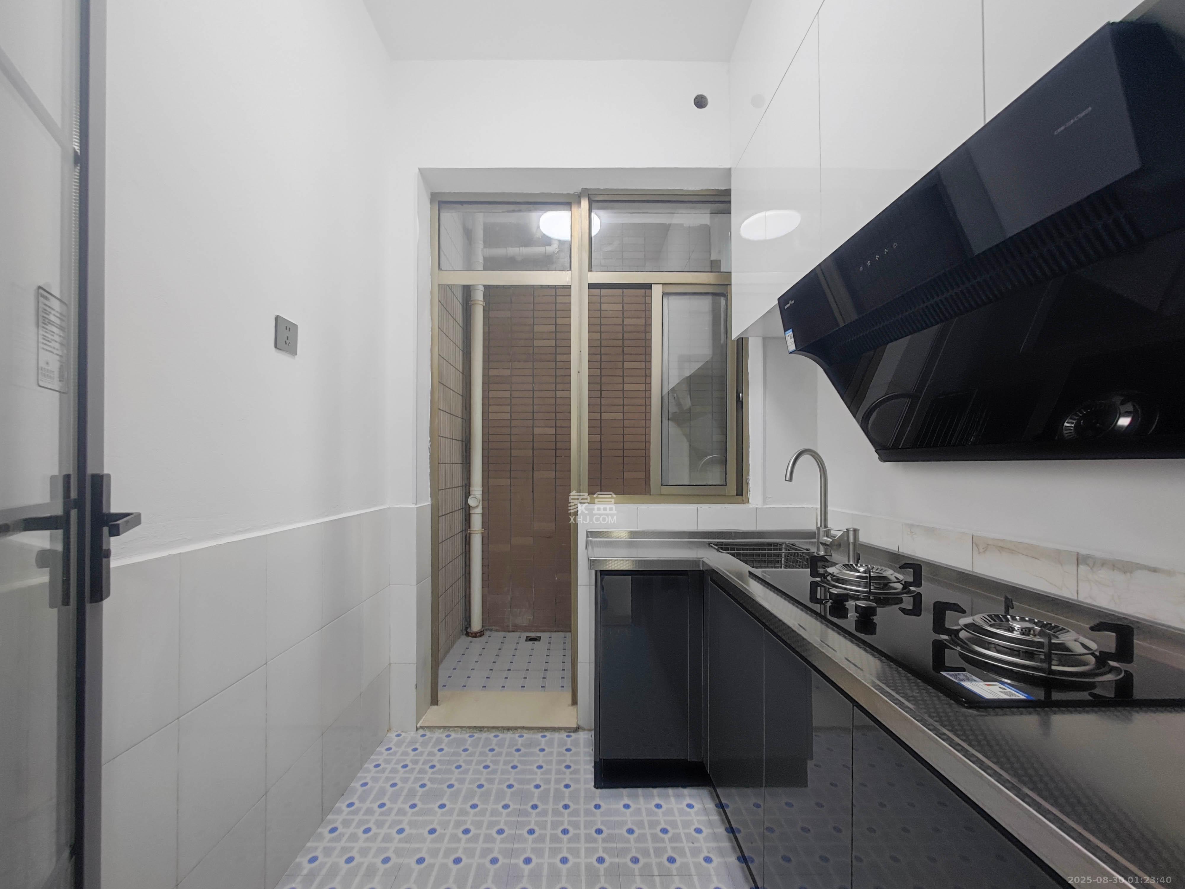 岳泰理想城  3室2厅2卫    90.0万 岳泰理想城  3室2厅2卫    90.0万其他