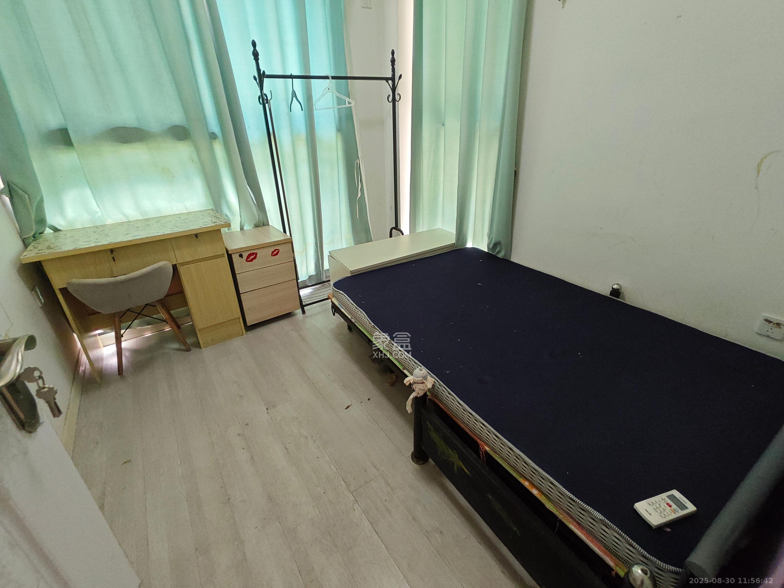 荣盛花语书苑  3室2厅1卫    2600.0元/月室内图