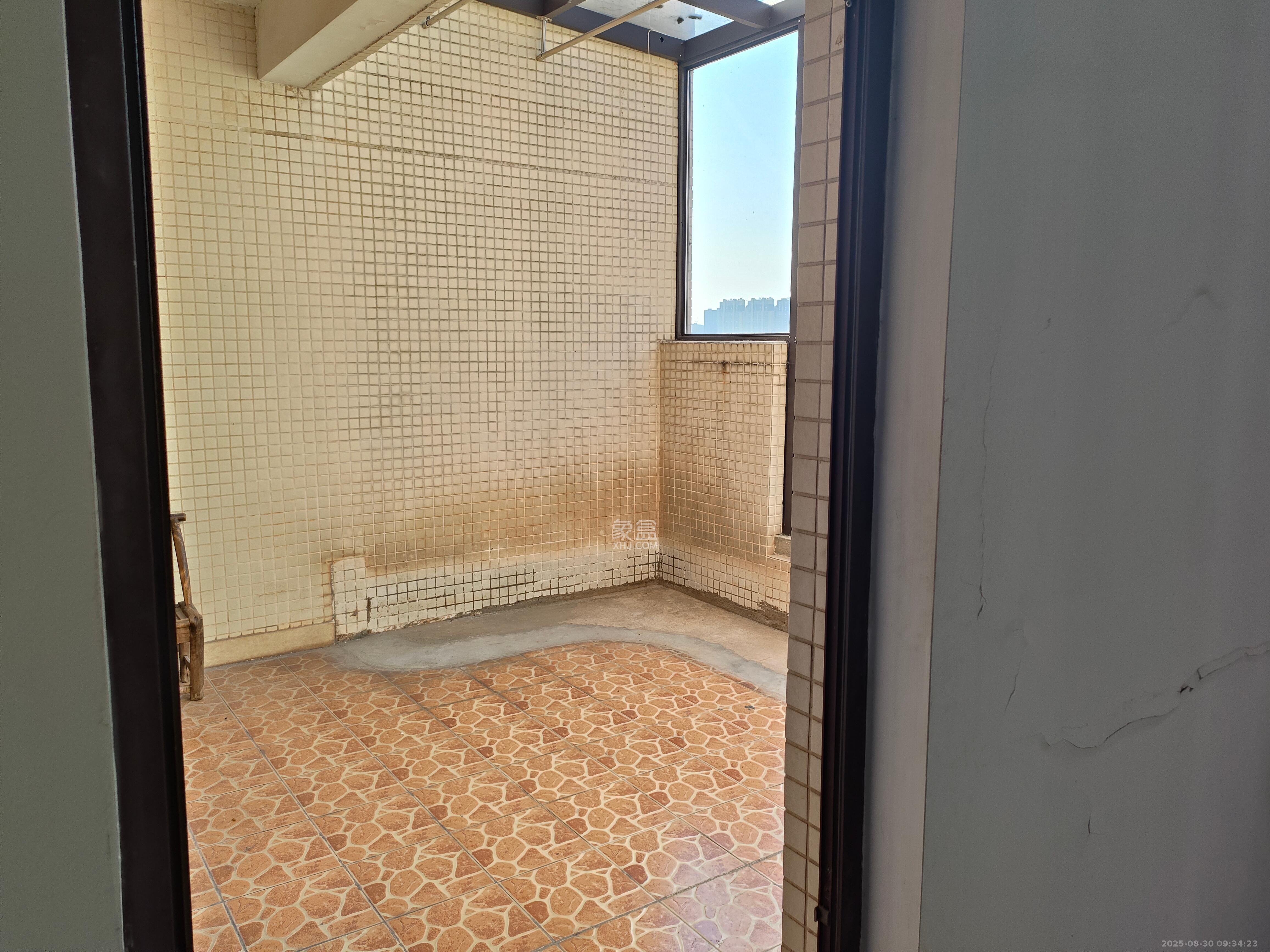 鹏基诺亚山林  3室2厅2卫    2000.0元/月 鹏基诺亚山林  3室2厅2卫    2000.0元/月室内图