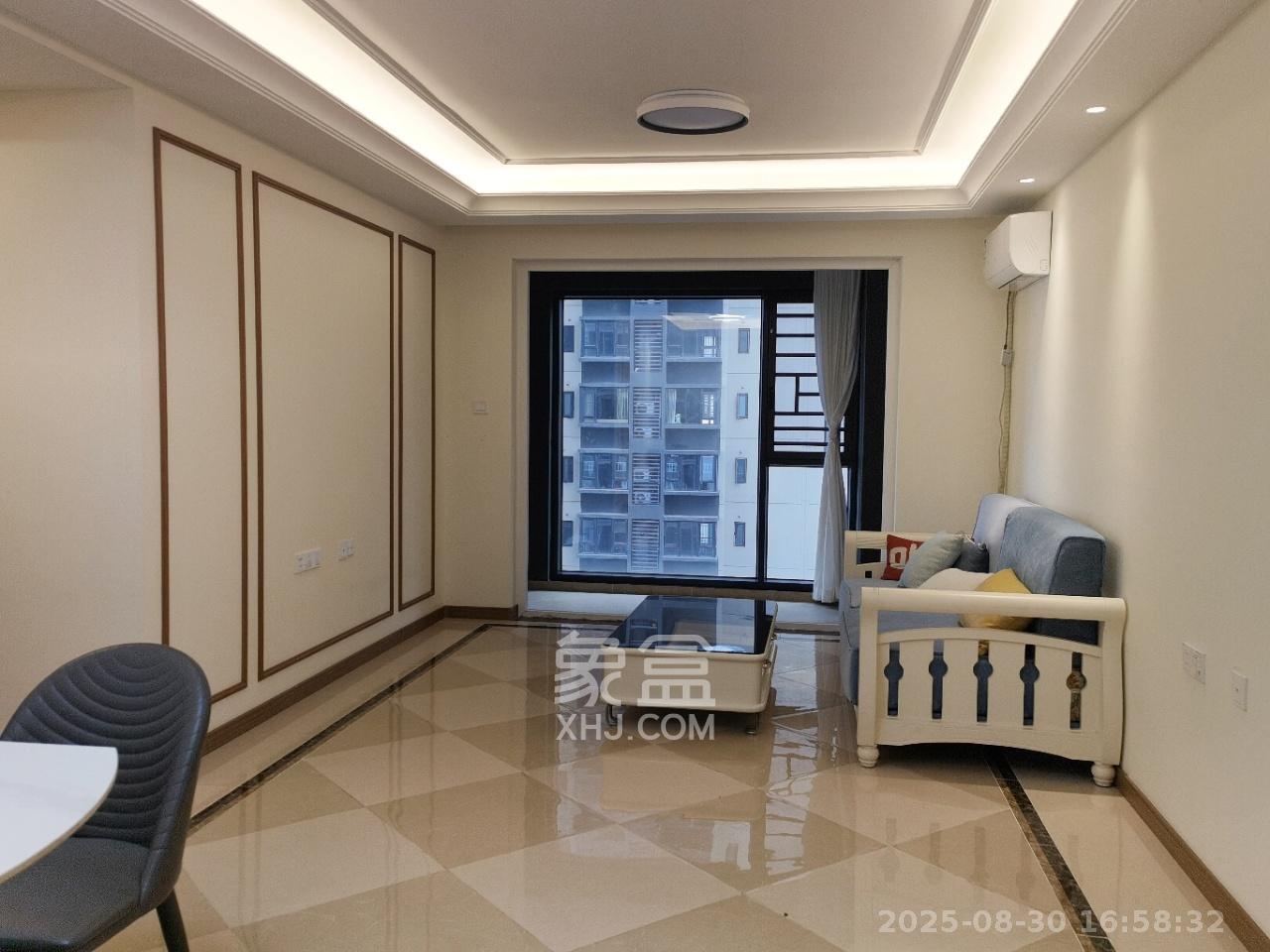 金科集美天辰  3室2厅1卫   2100.00元/月