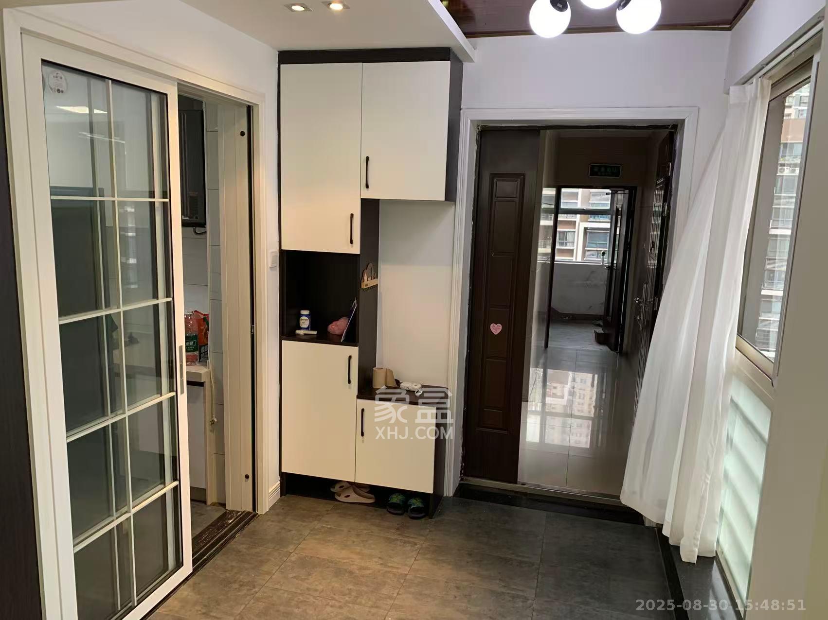 滨江君悦香邸  3室1厅1卫    4000.0元/月 滨江君悦香邸  3室1厅1卫    4000.0元/月室内图