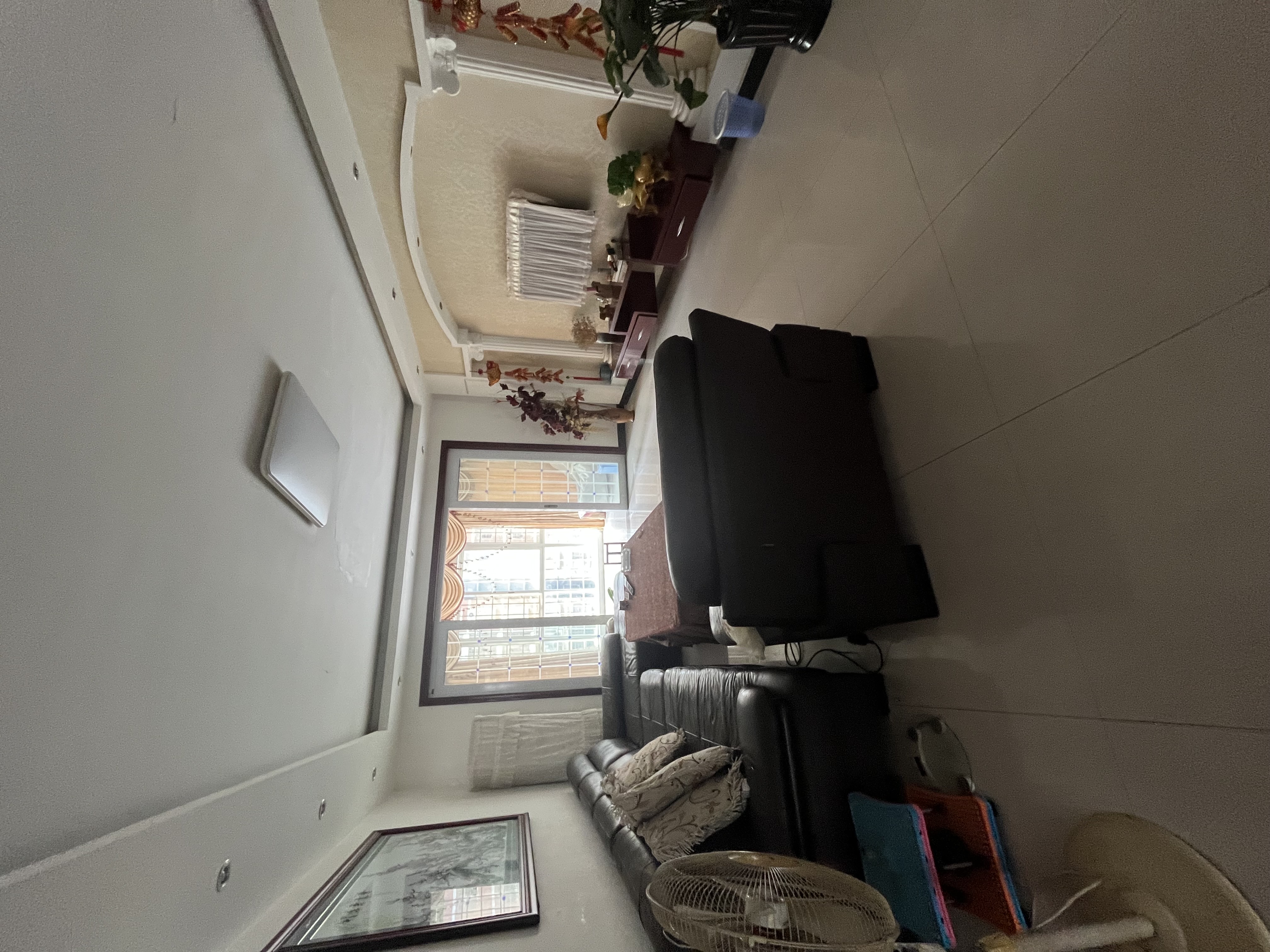 东方豪苑  4室2厅2卫    2000.0元/月室内图